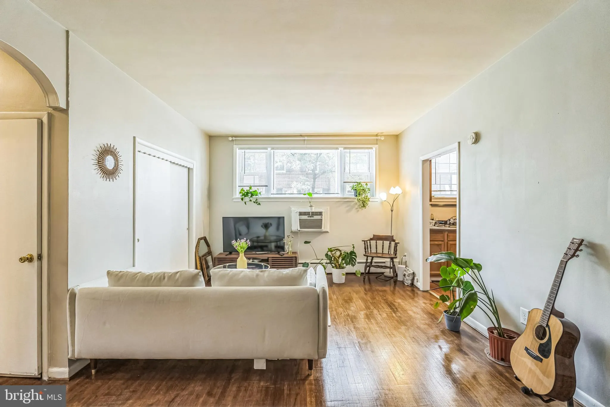 Philadelphia, Pennsylvania 19146, United States, 2 Bedrooms Bedrooms, ,1 BathroomBathrooms,Residential,Active,129117