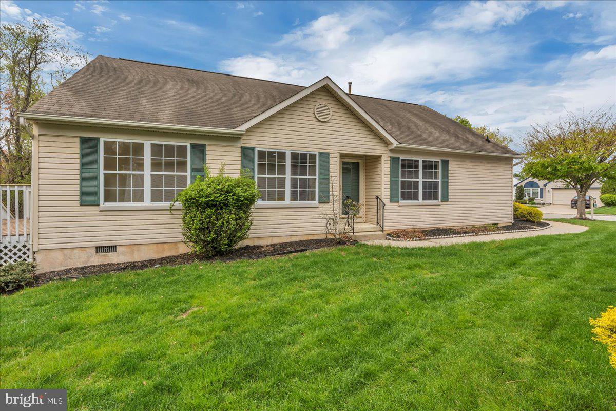 33 GLENVIEW WAY E
