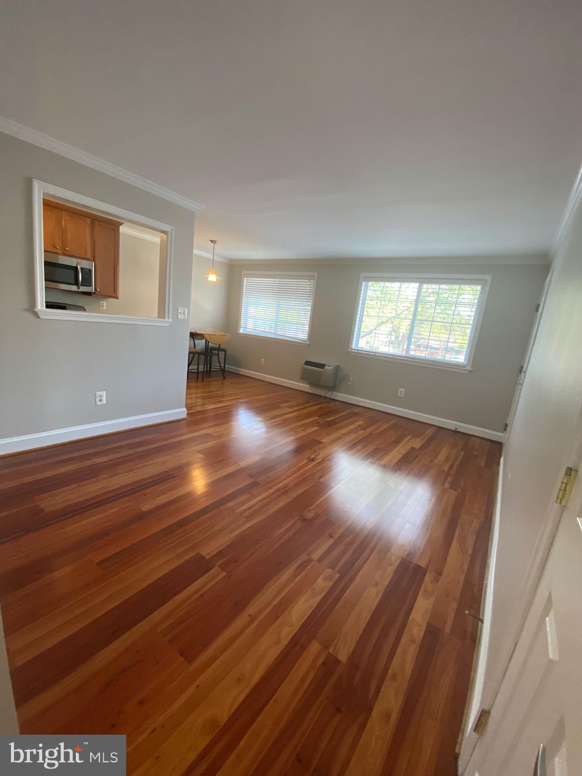 THE OAKS MAIN STREET LAUREL - Residential Lease