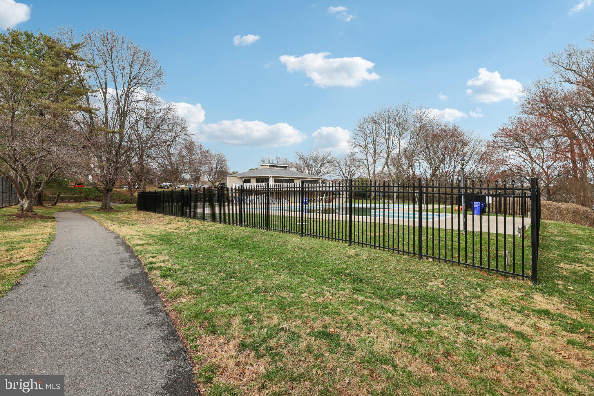 CHURCHILL TOWN SECTOR - Residential