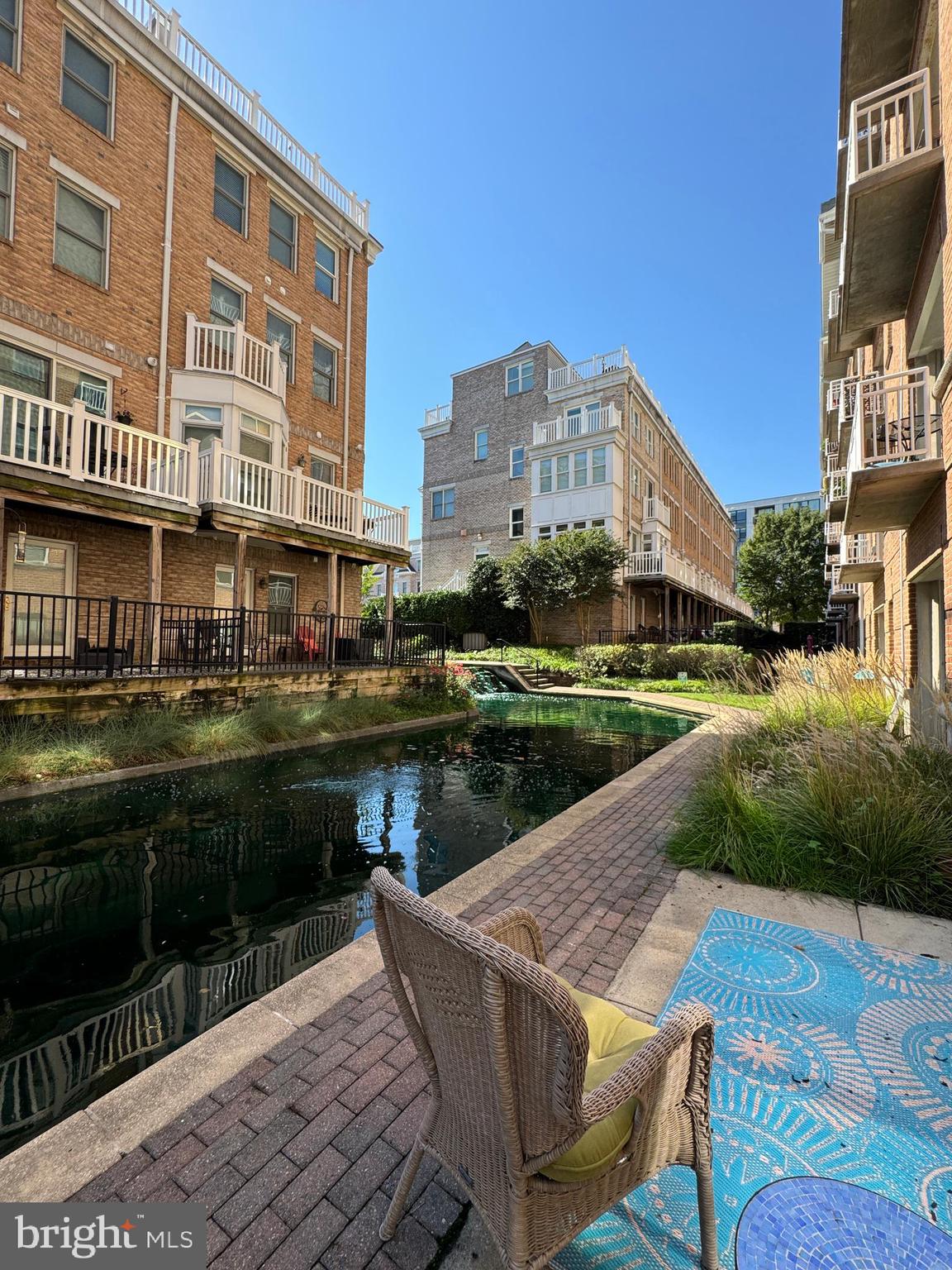 PIERSIDE AT HARBORVIEW - Residential Lease