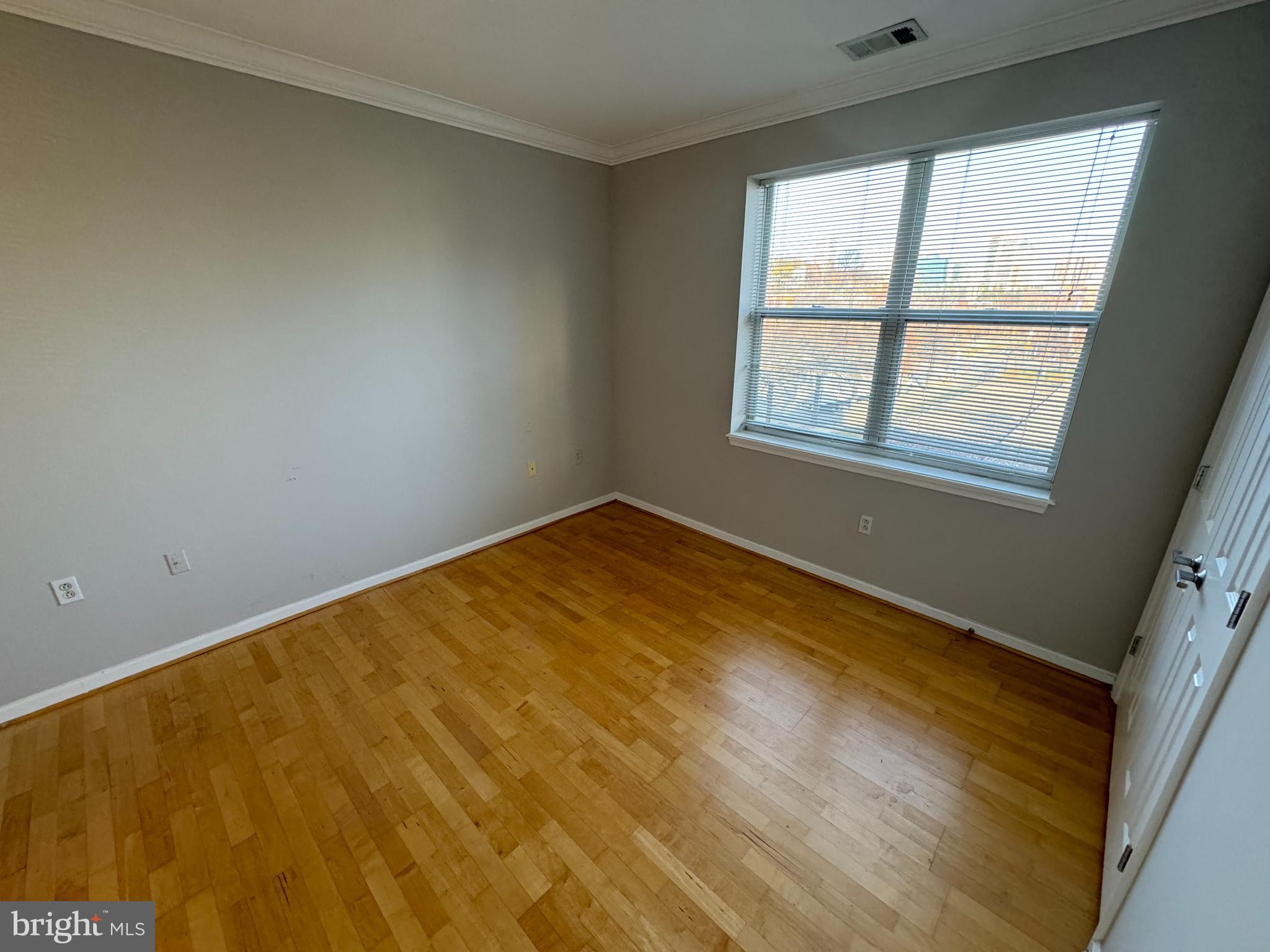 PIERSIDE AT HARBORVIEW - Residential Lease