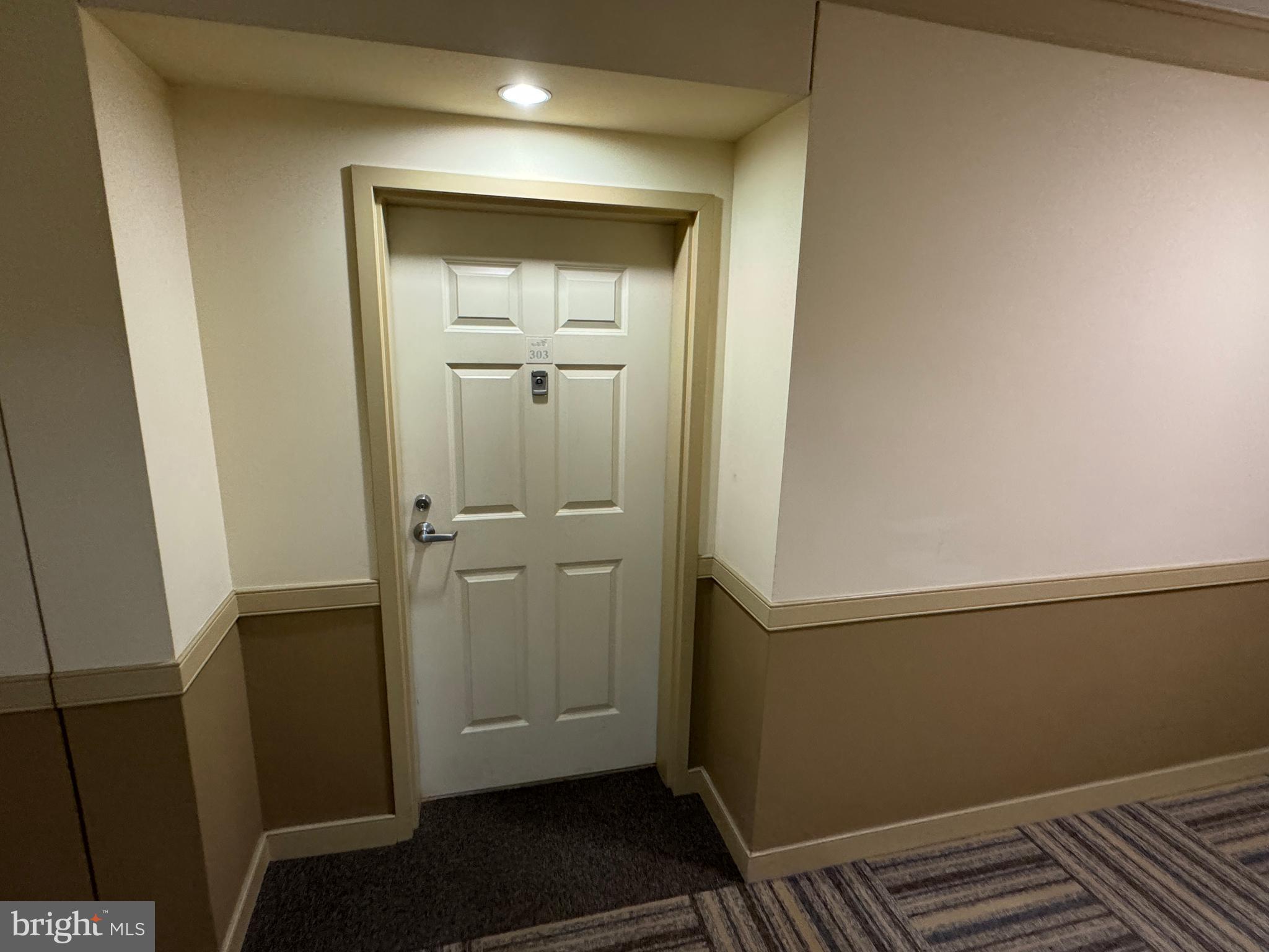 PIERSIDE AT HARBORVIEW - Residential Lease