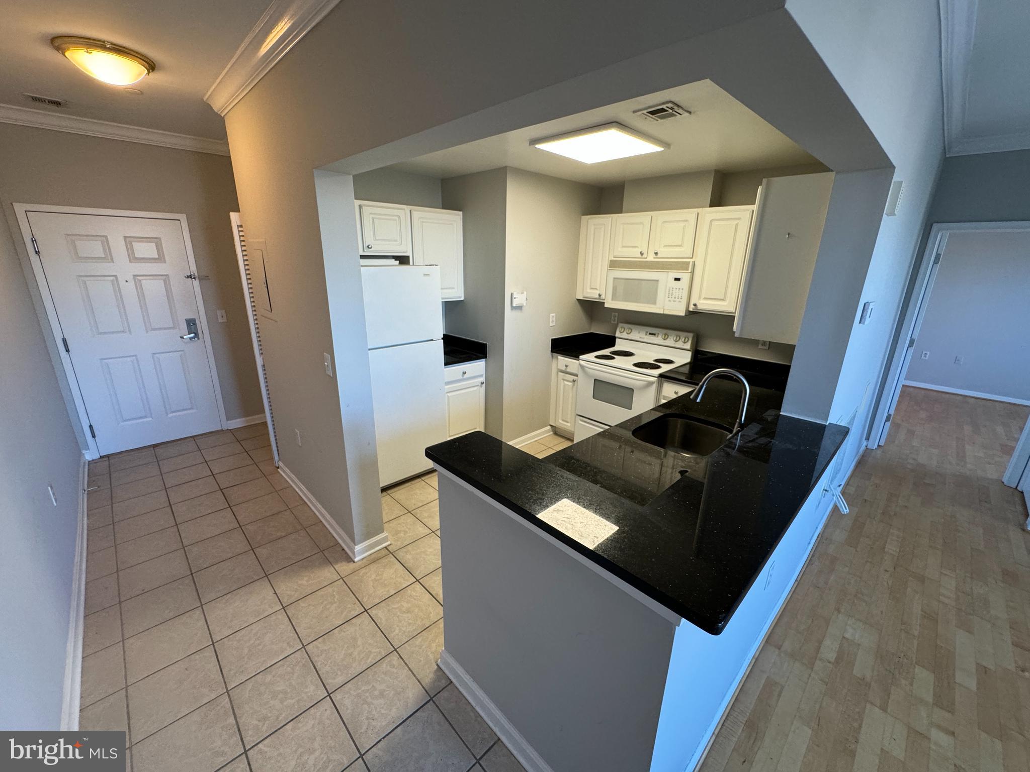 PIERSIDE AT HARBORVIEW - Residential Lease