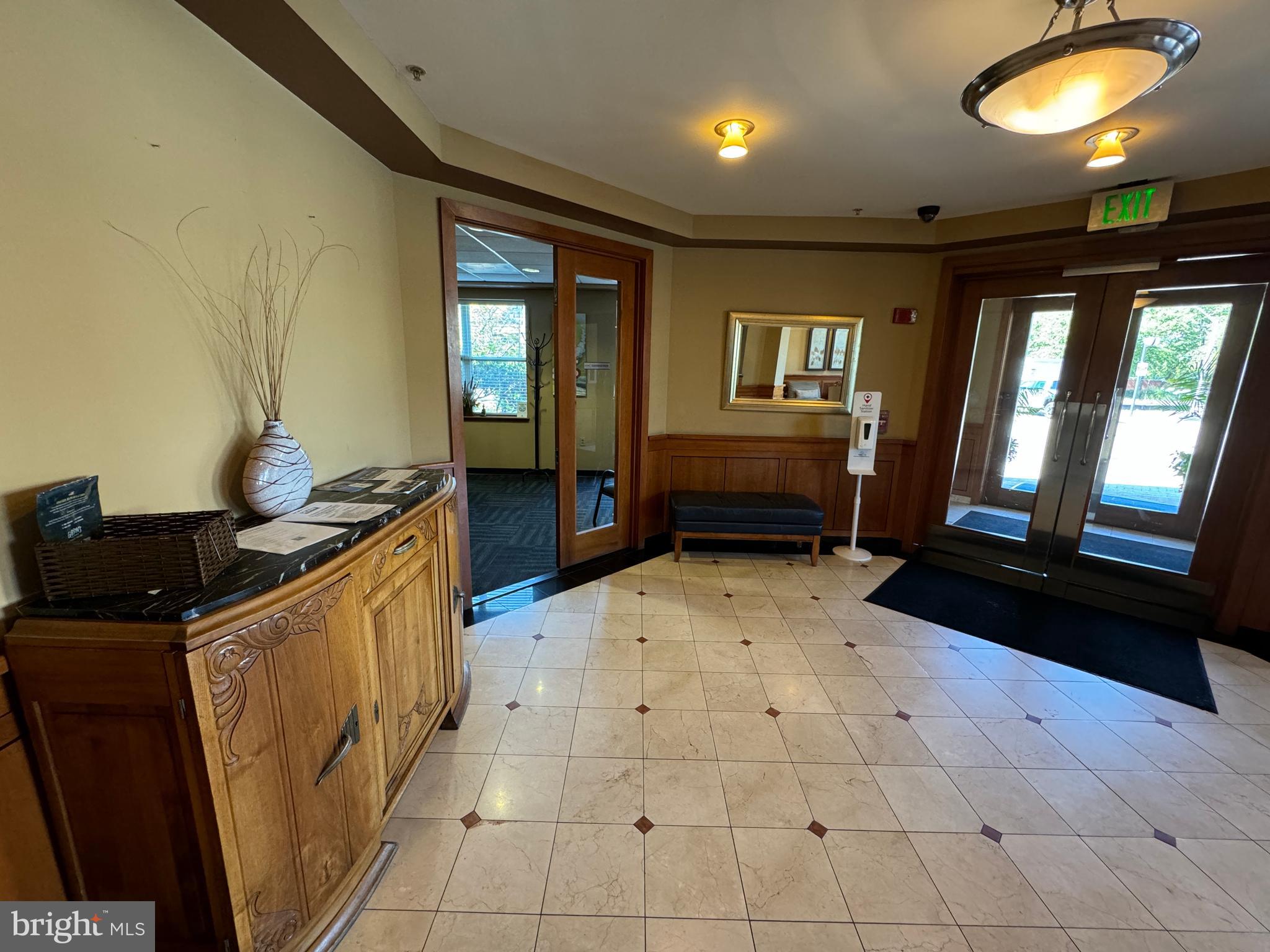 PIERSIDE AT HARBORVIEW - Residential Lease