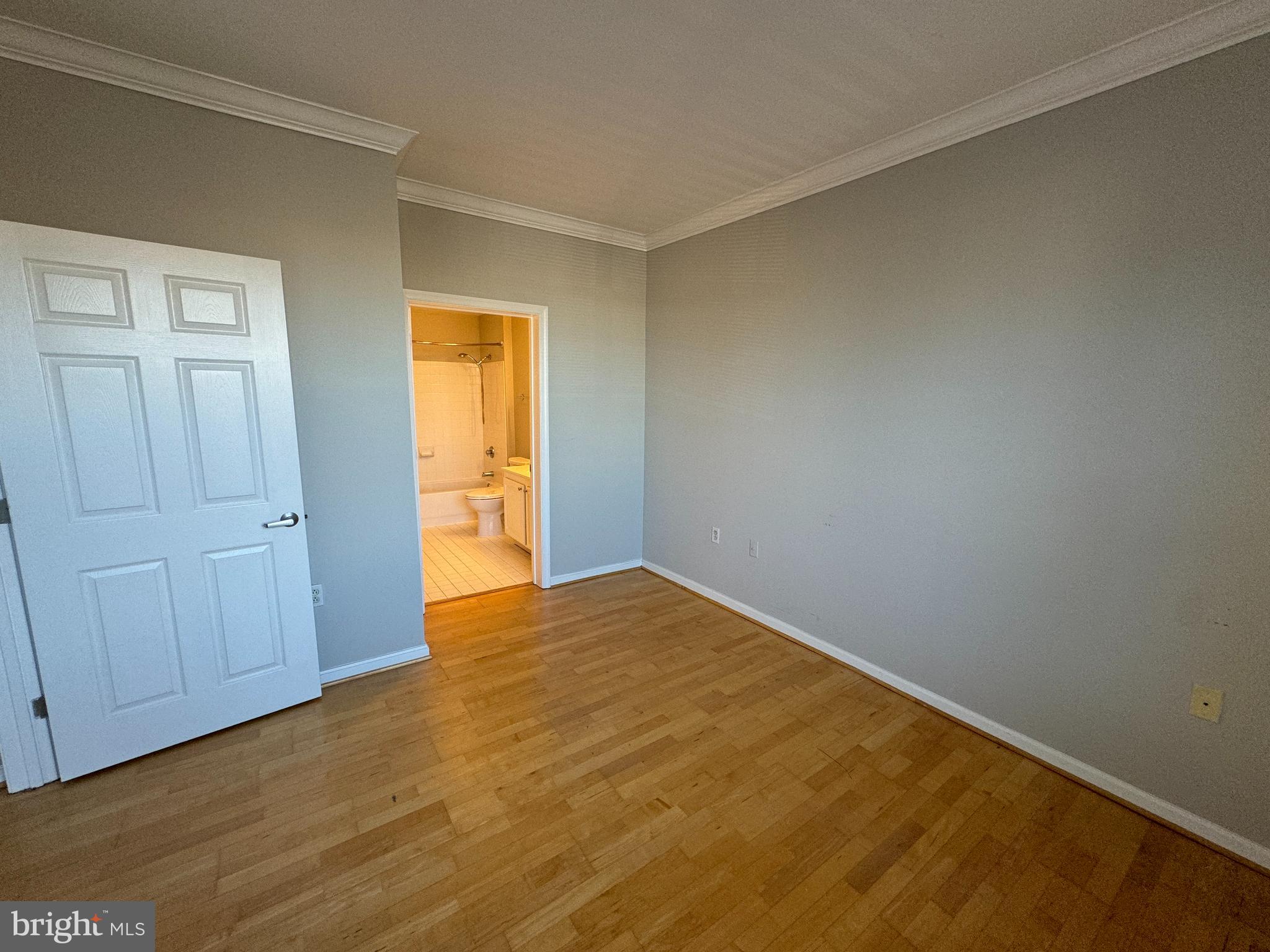 PIERSIDE AT HARBORVIEW - Residential Lease