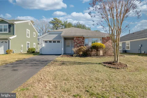 22 Pine Oak Boulevard, Barnegat, NJ MLS: NJOC2031220