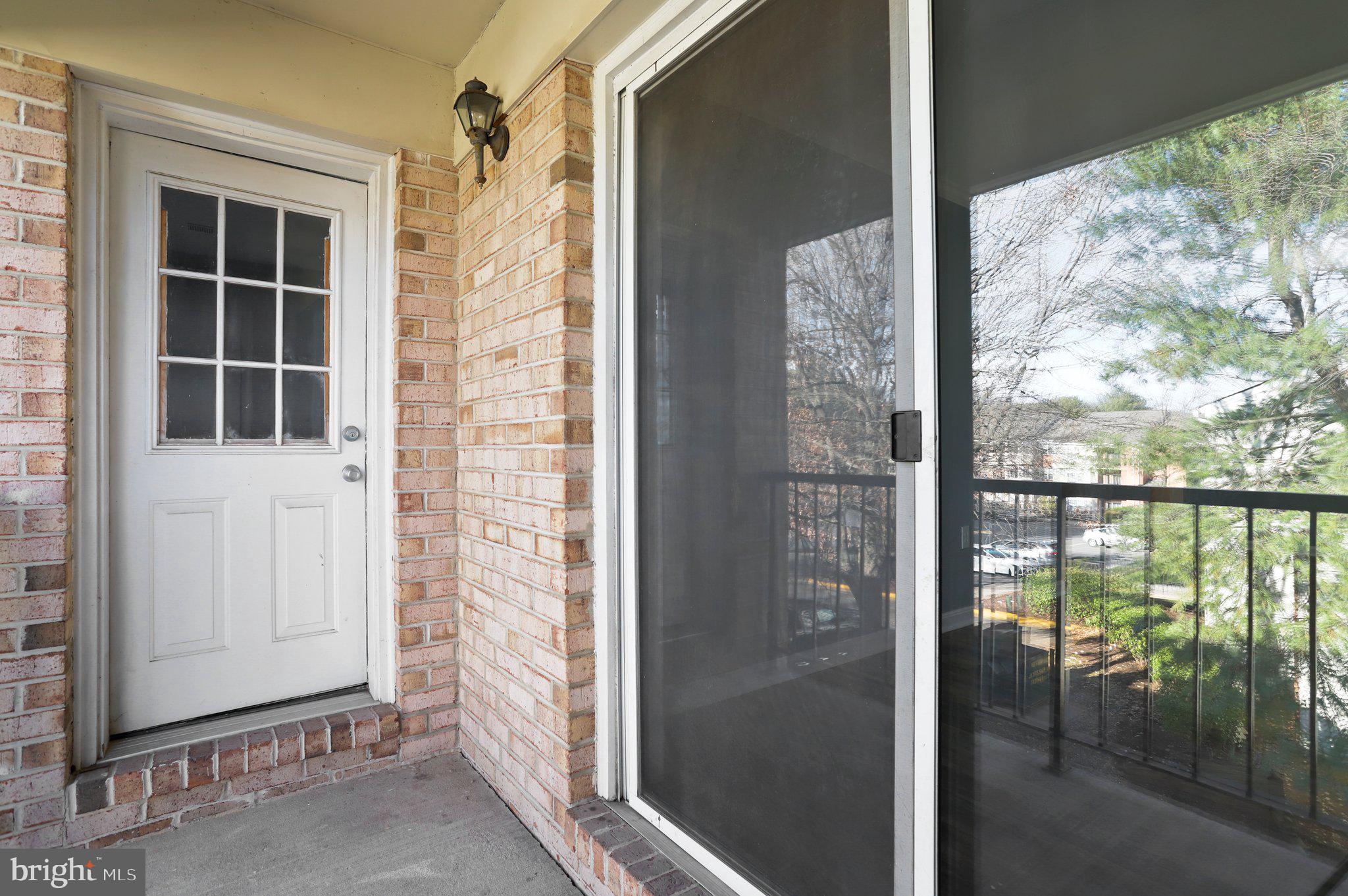 FLOWER HILL - Residential