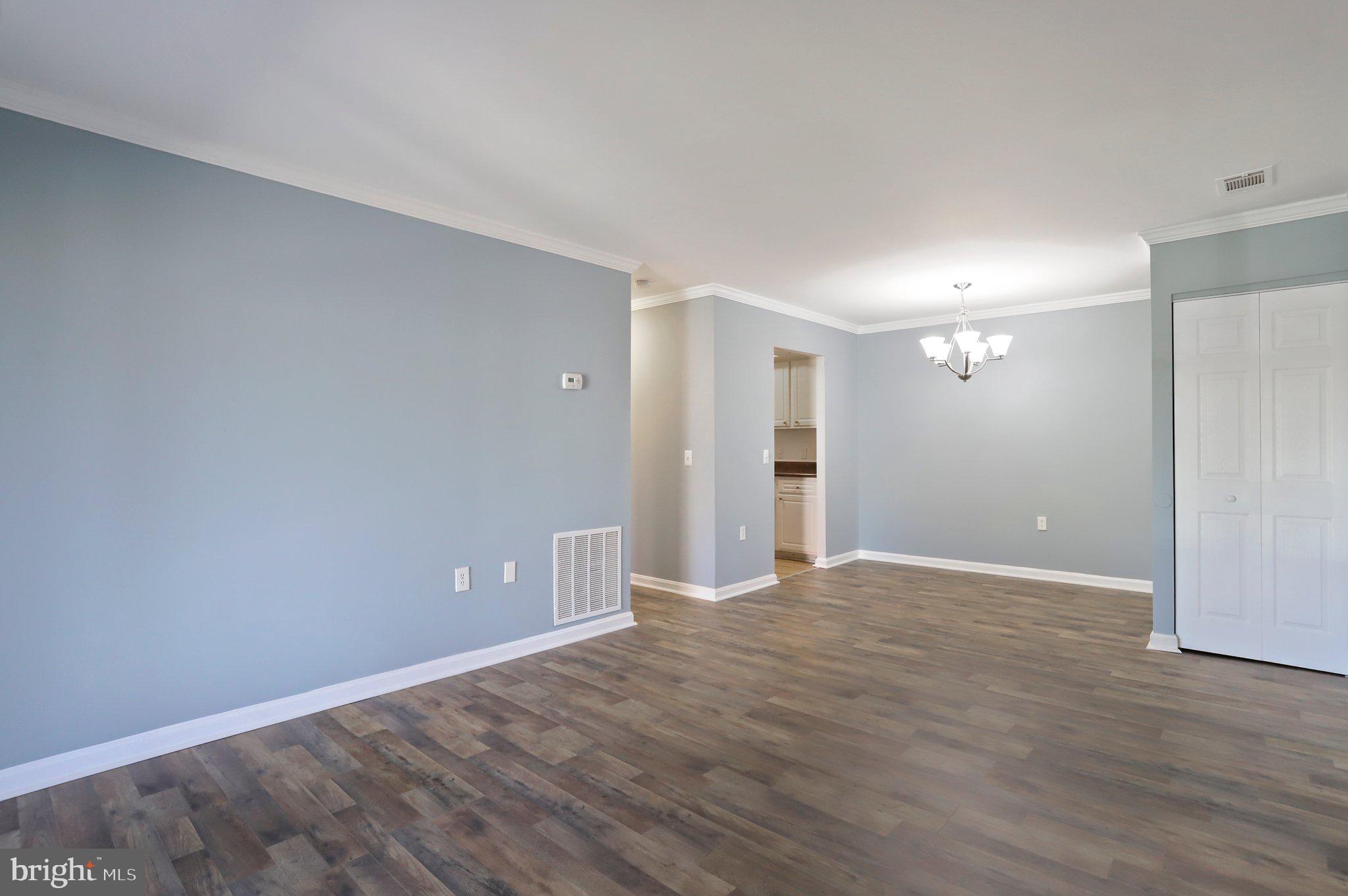 FLOWER HILL - Residential