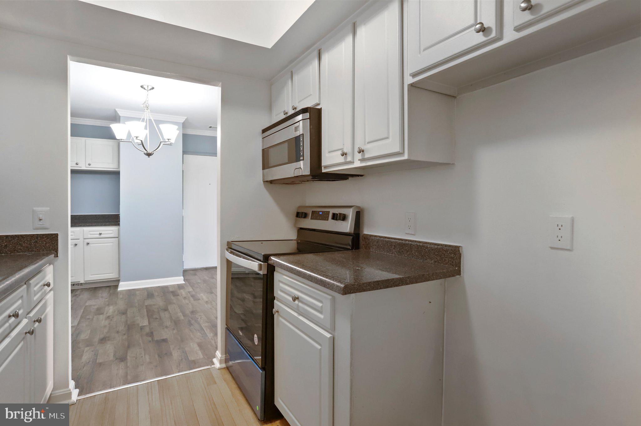 FLOWER HILL - Residential