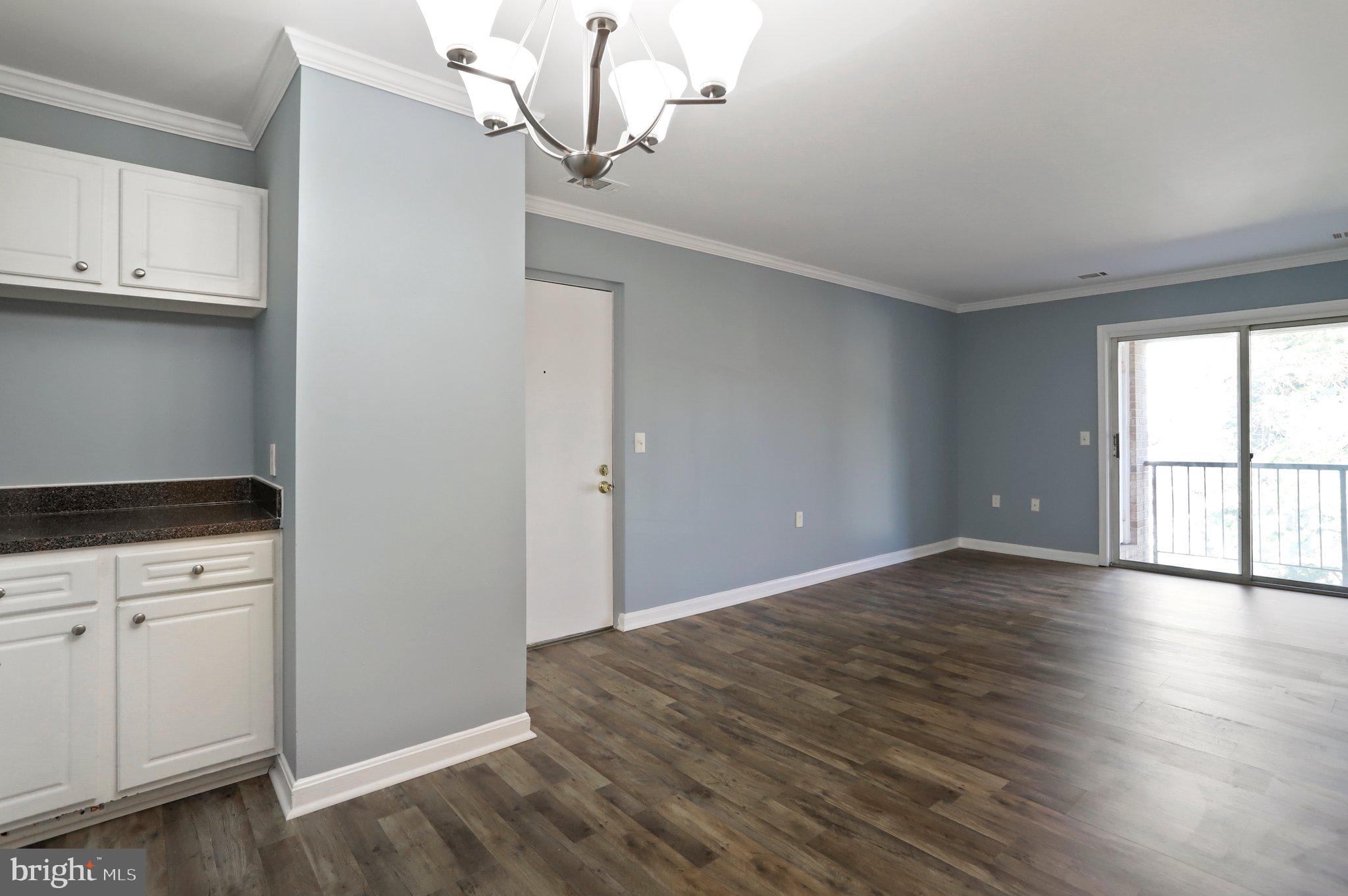 FLOWER HILL - Residential