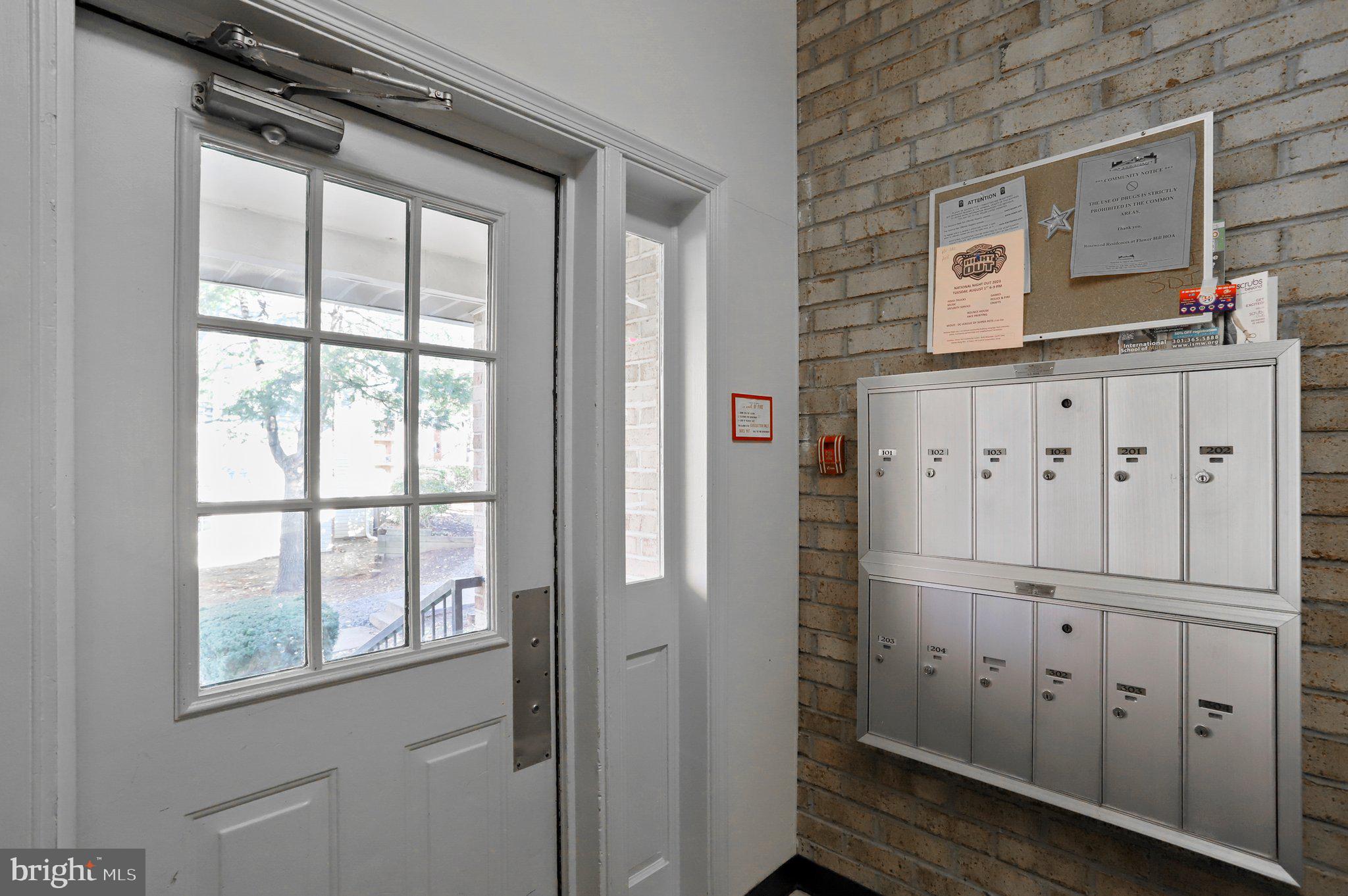 FLOWER HILL - Residential