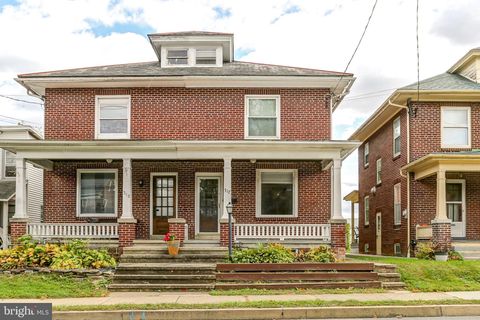Photo of 317 S 4th Street, DENVER, PA 17517 (MLS # PALA2058892)