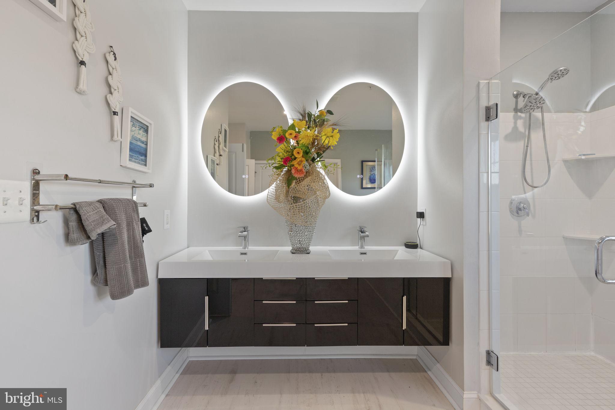 LAUREL RIDGE - Residential