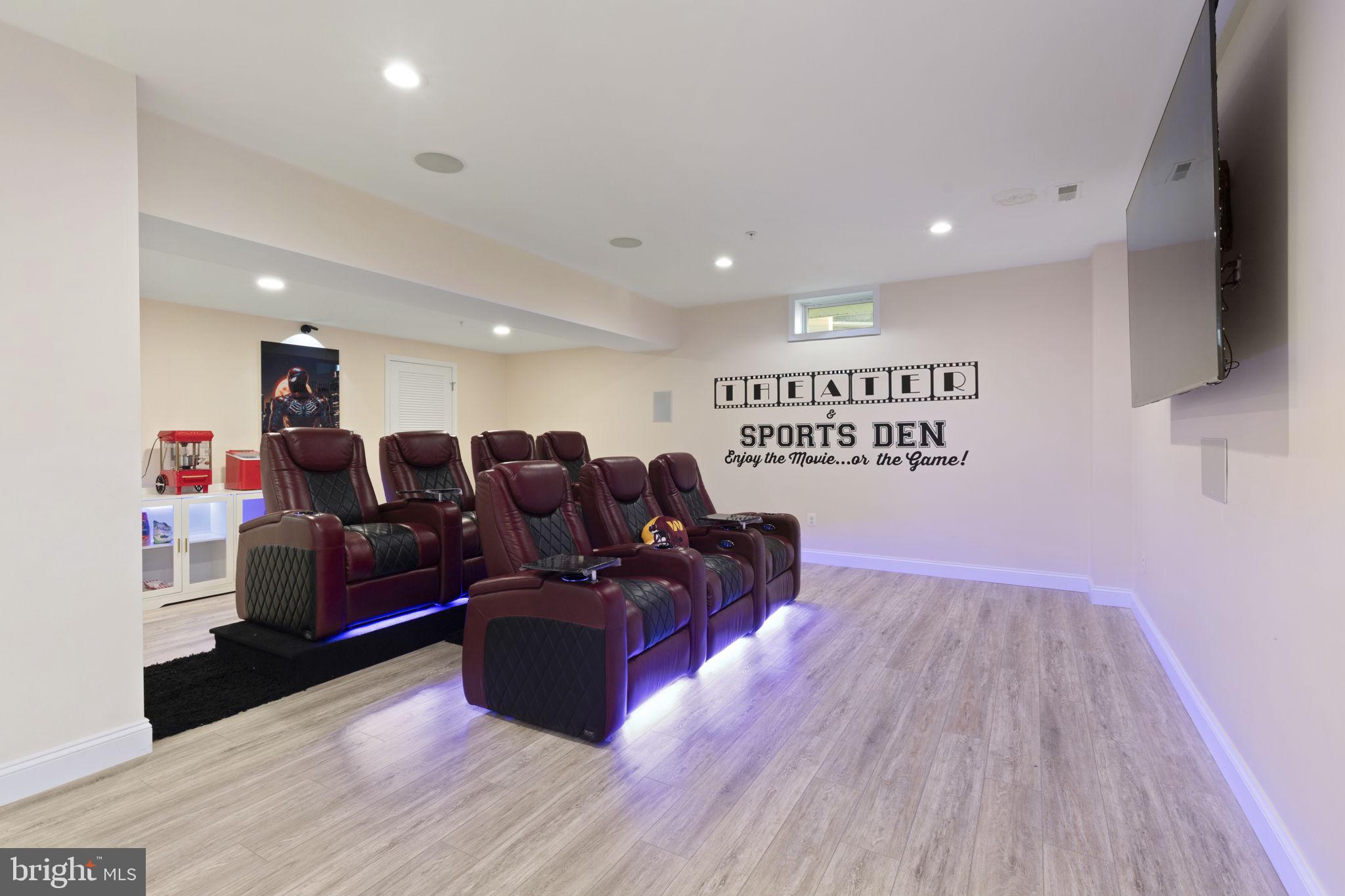 LAUREL RIDGE - Residential