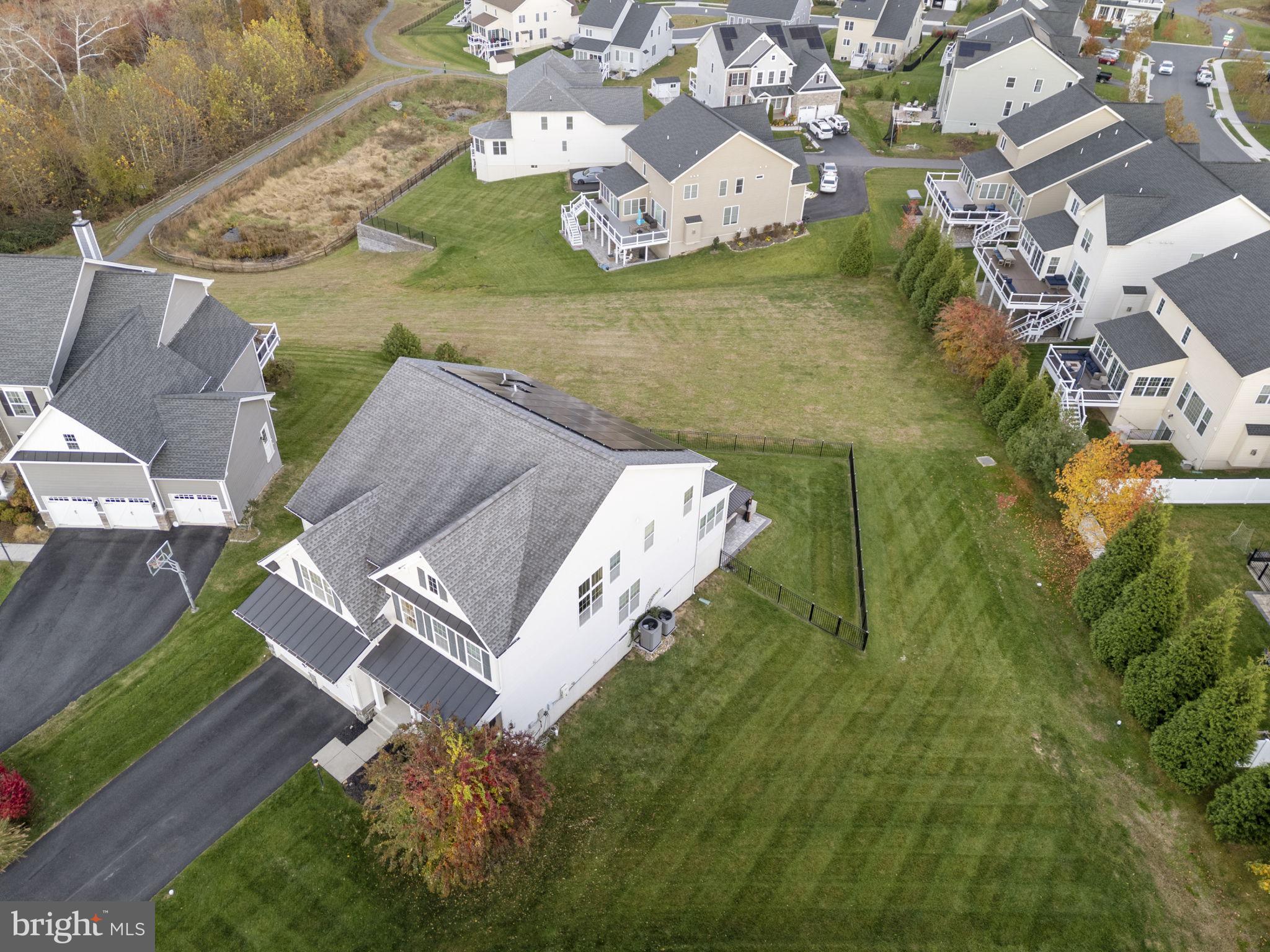 LAUREL RIDGE - Residential