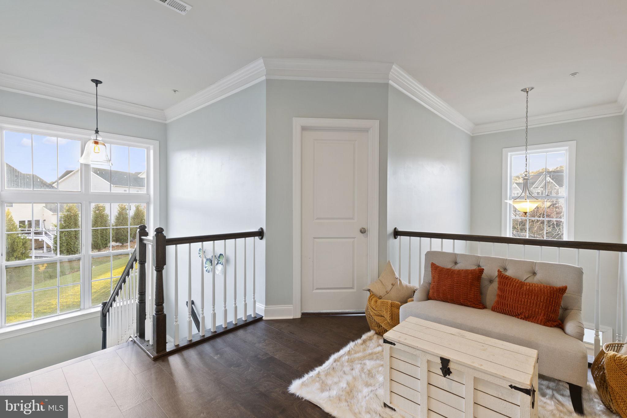 LAUREL RIDGE - Residential