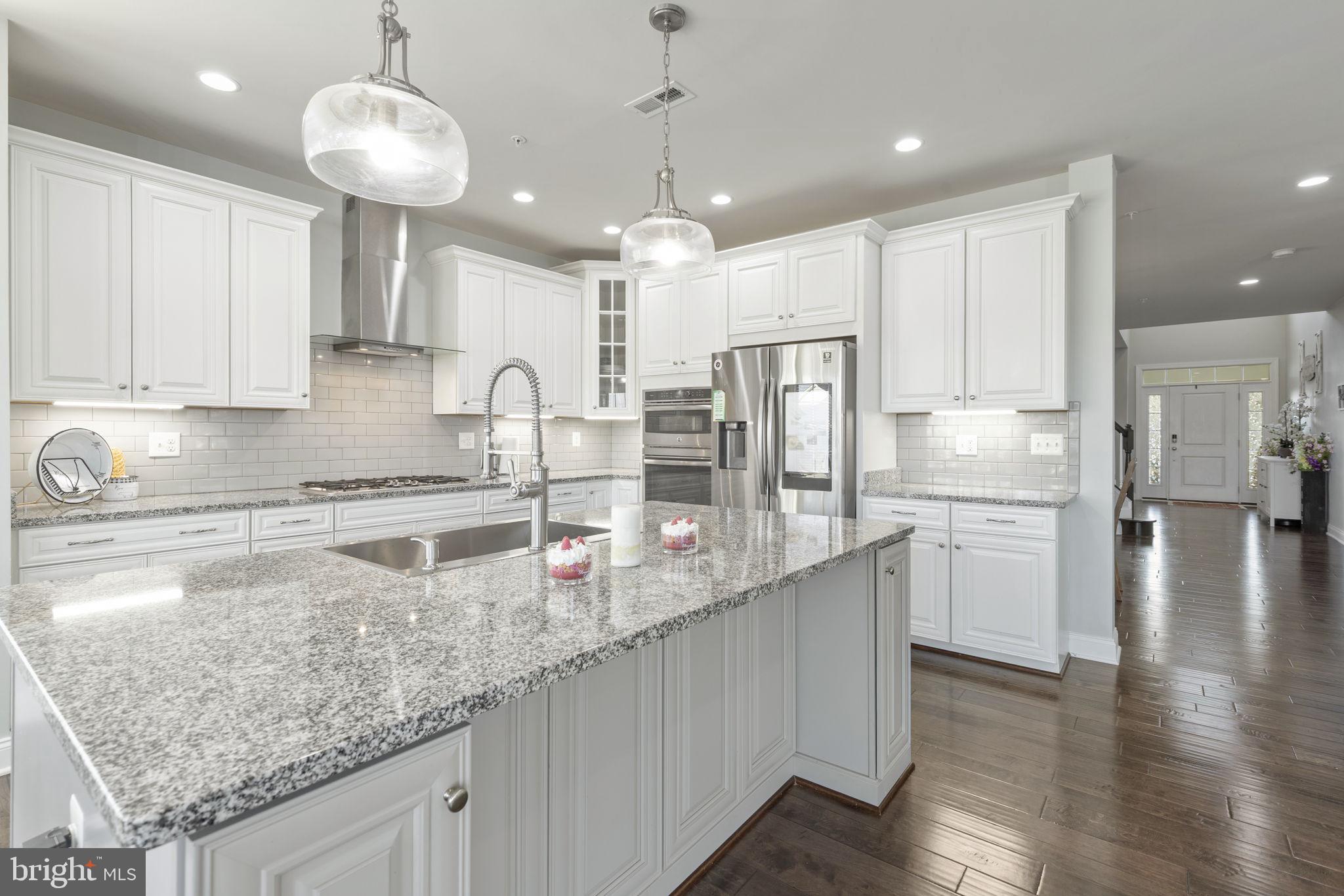 LAUREL RIDGE - Residential