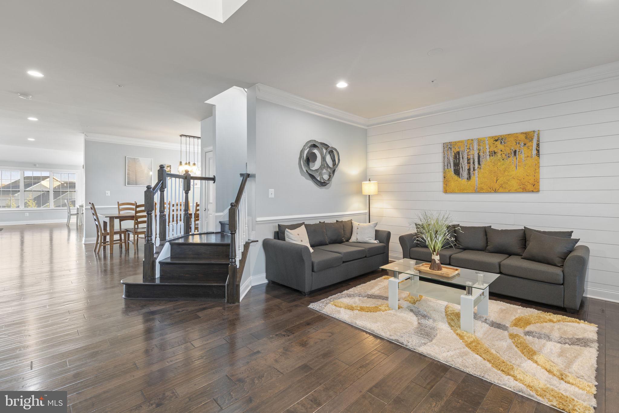 LAUREL RIDGE - Residential