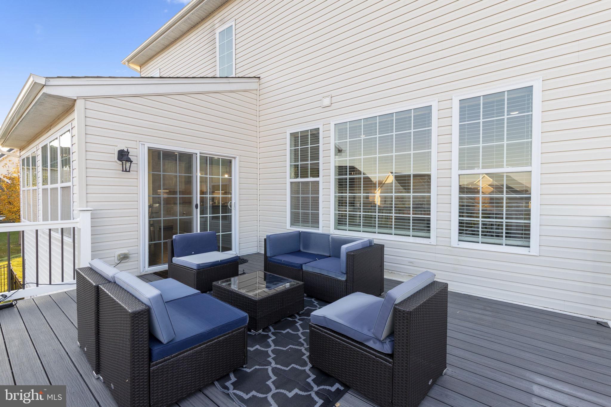 LAUREL RIDGE - Residential