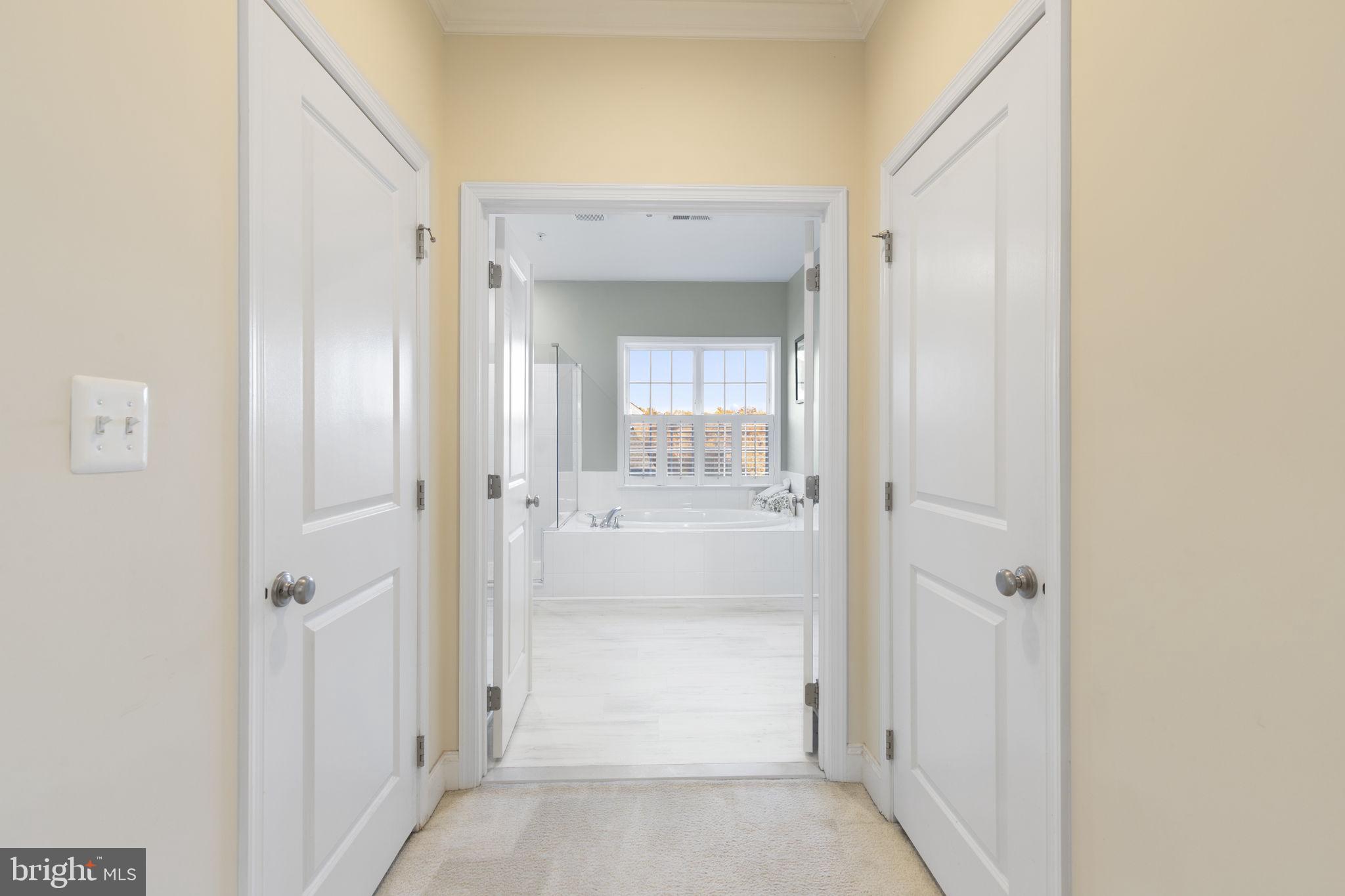 LAUREL RIDGE - Residential