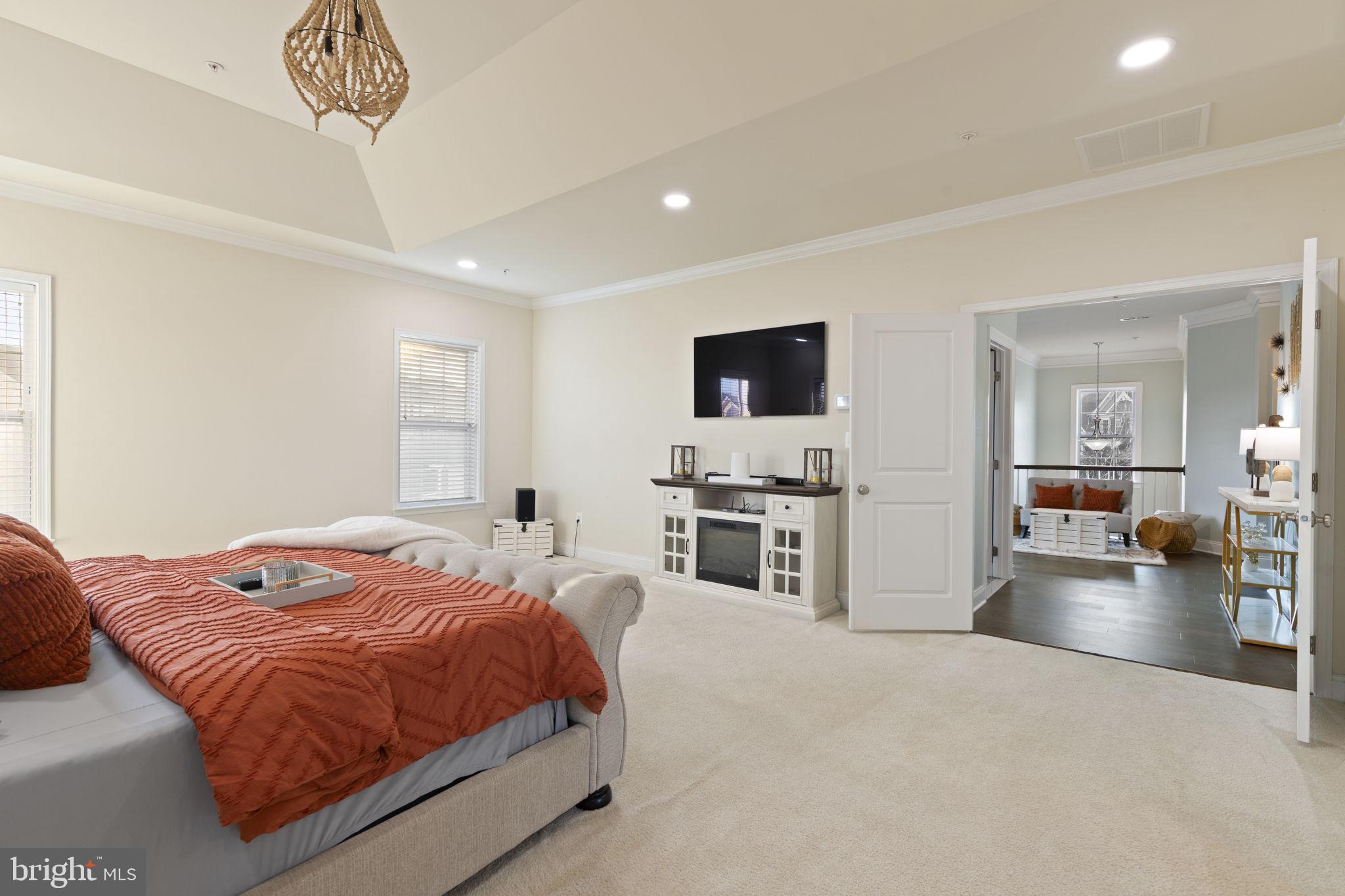 LAUREL RIDGE - Residential