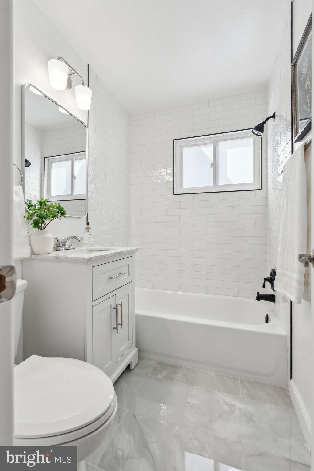 VIRGINIA HILLS - Residential