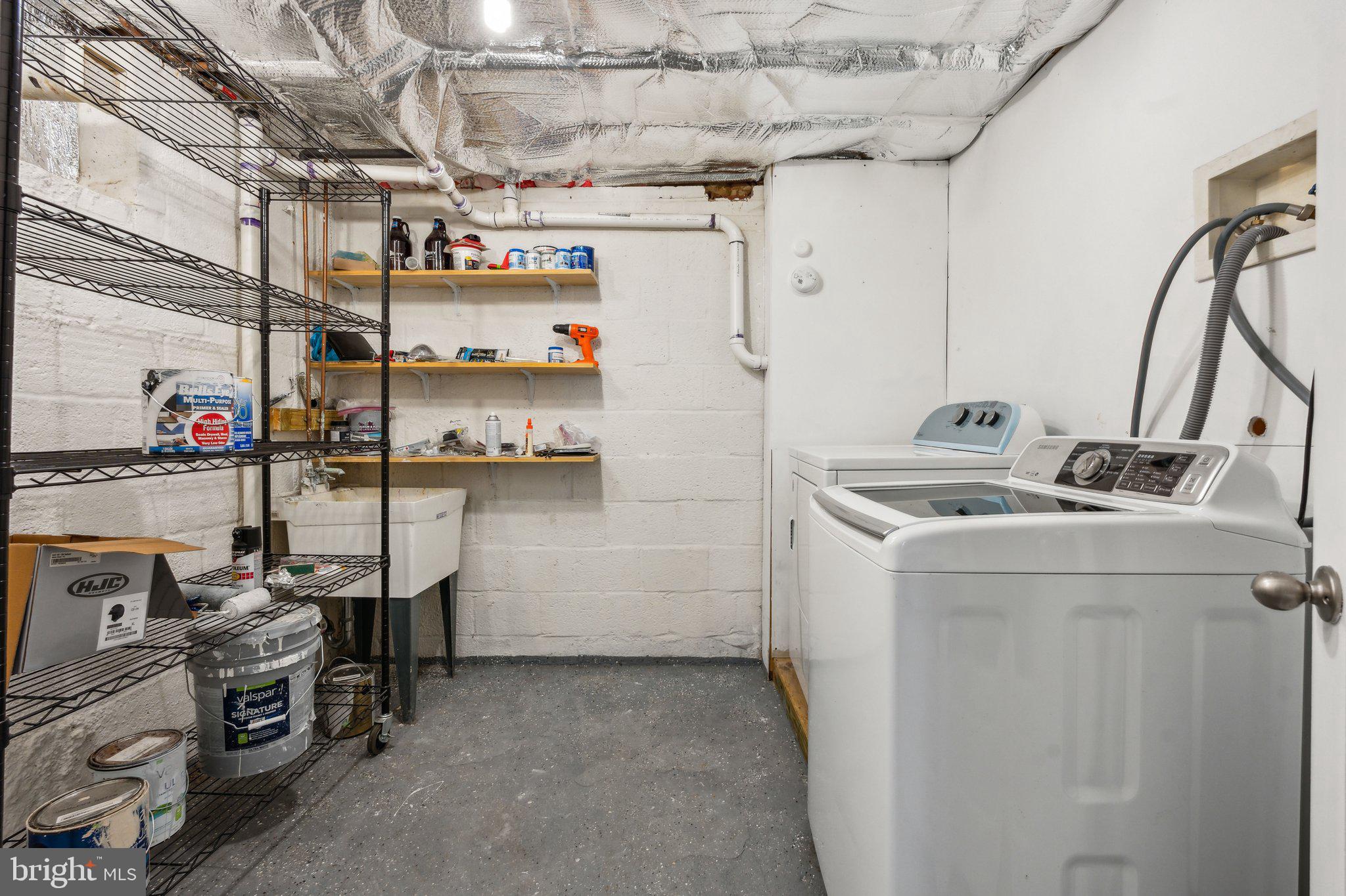 VIRGINIA HILLS - Residential