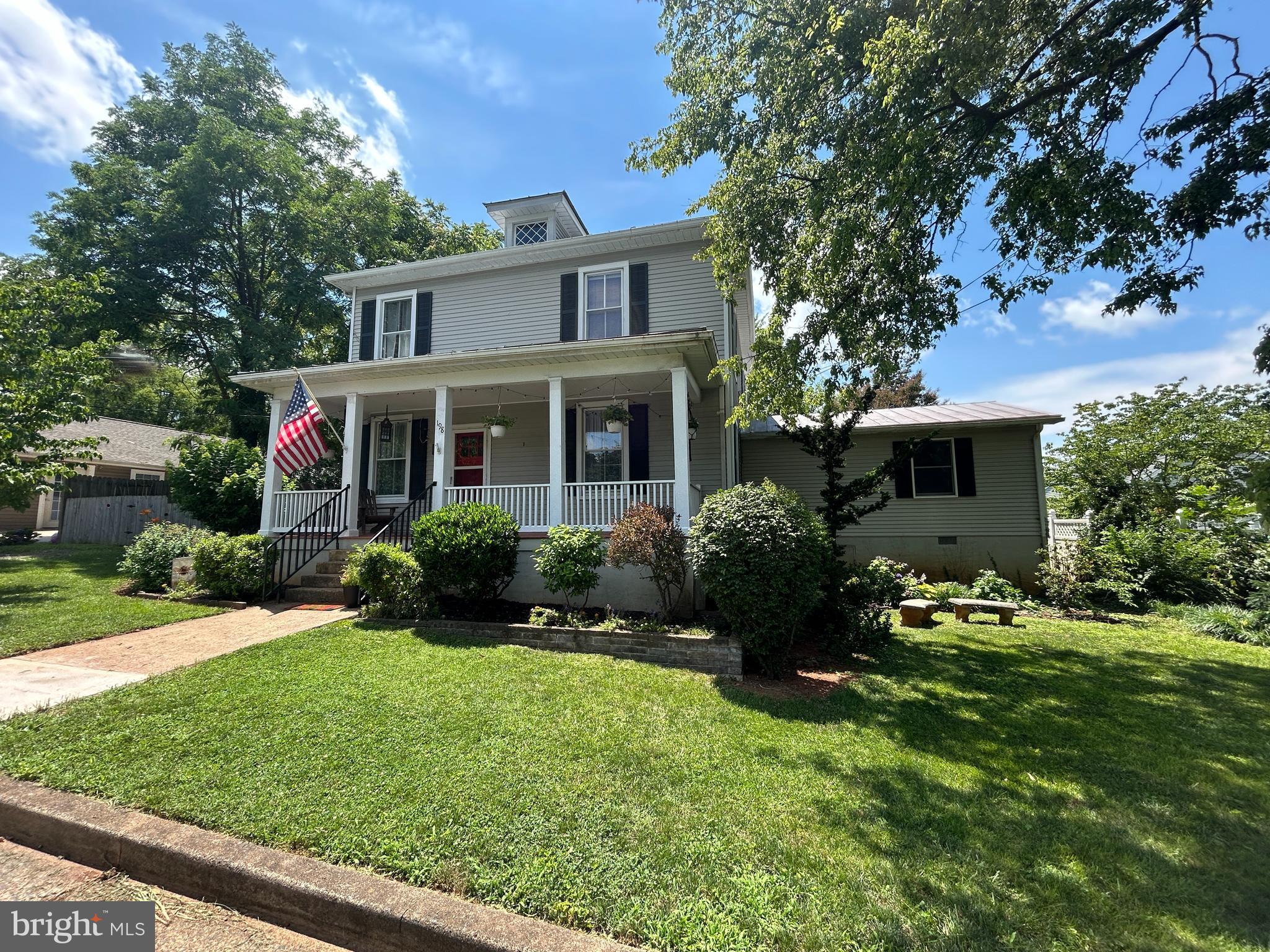 198 PELISO AVENUE