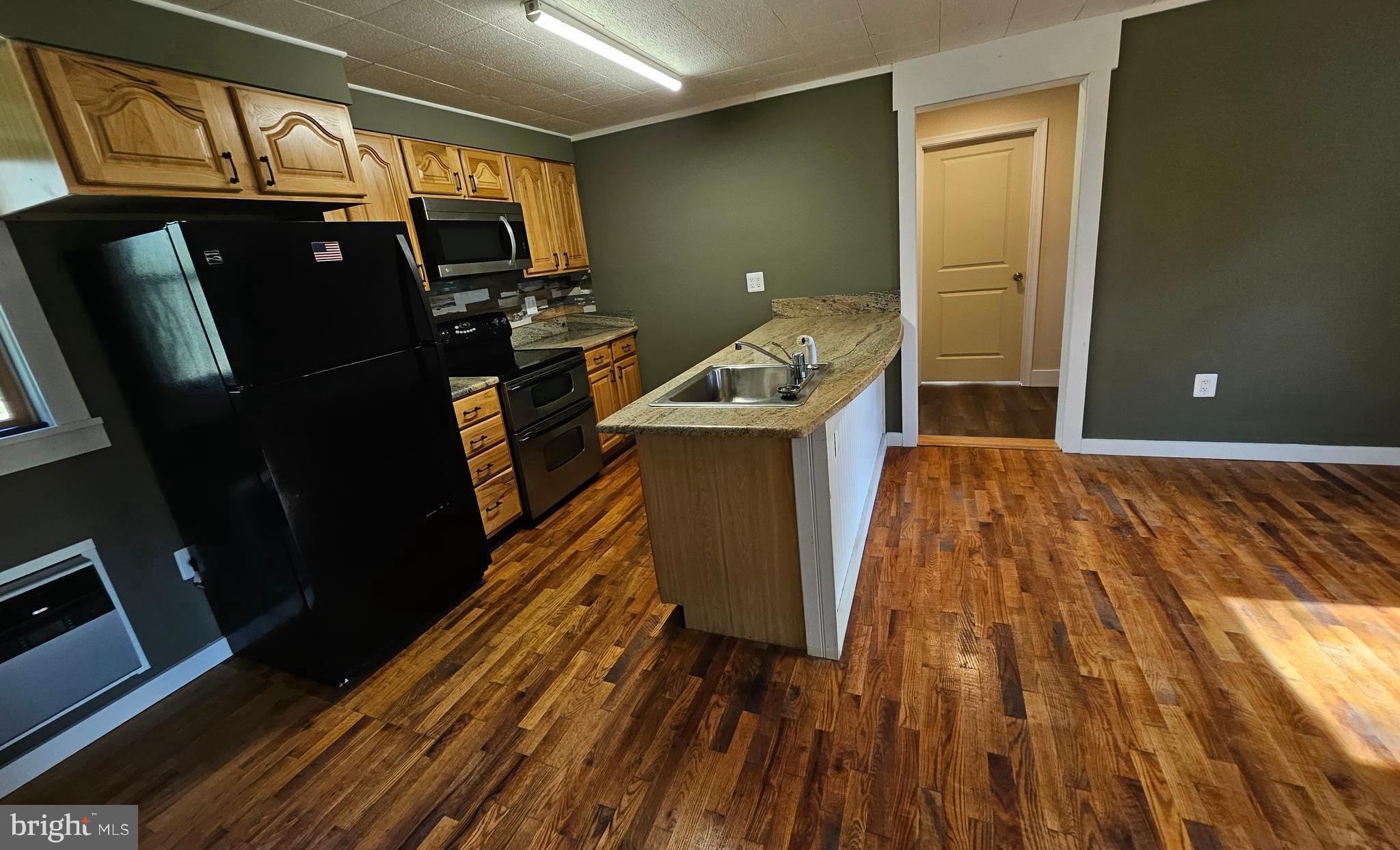 STAGECOACH STOP @ CAPON BRIDGE - Residential