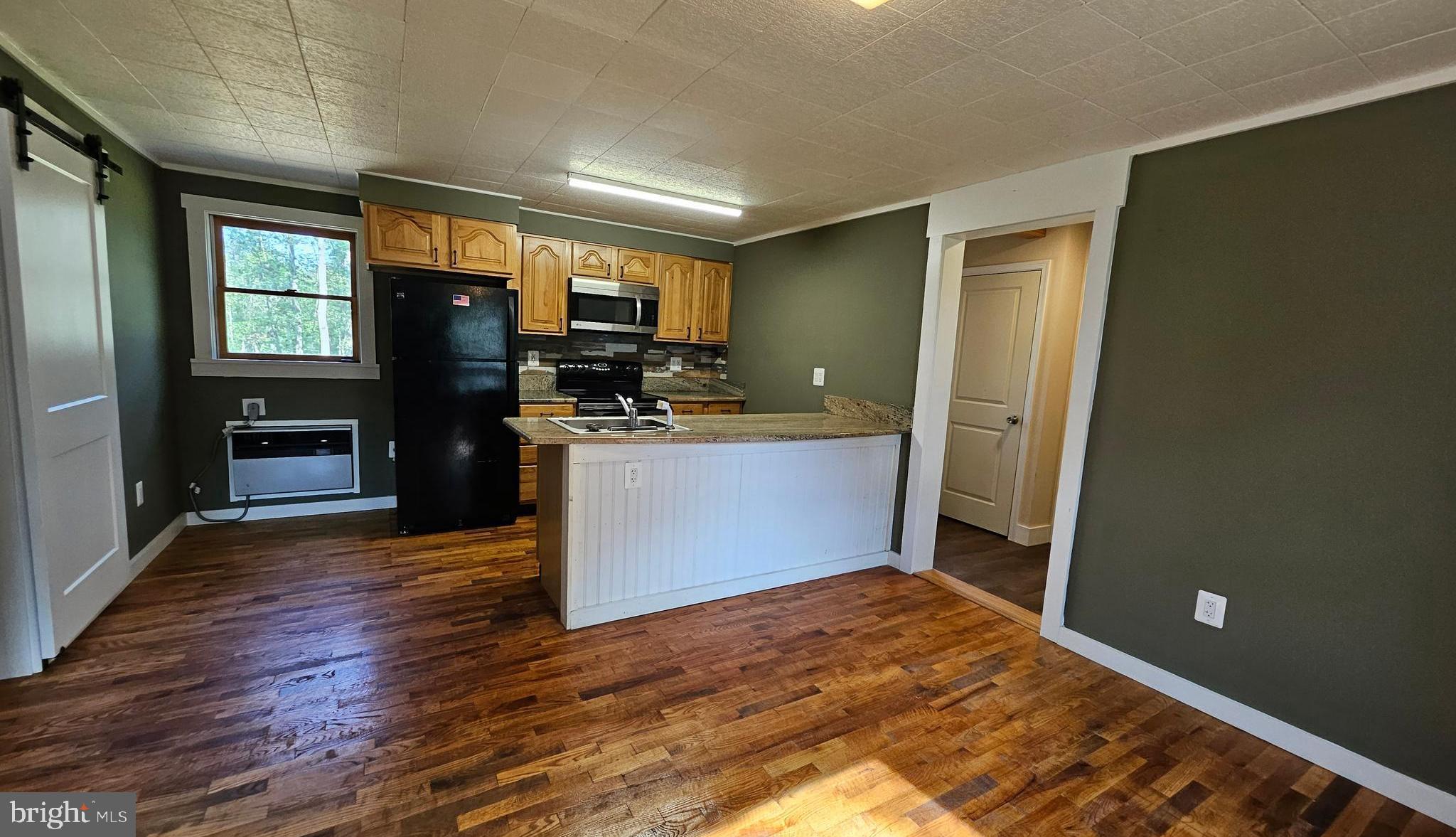 STAGECOACH STOP @ CAPON BRIDGE - Residential