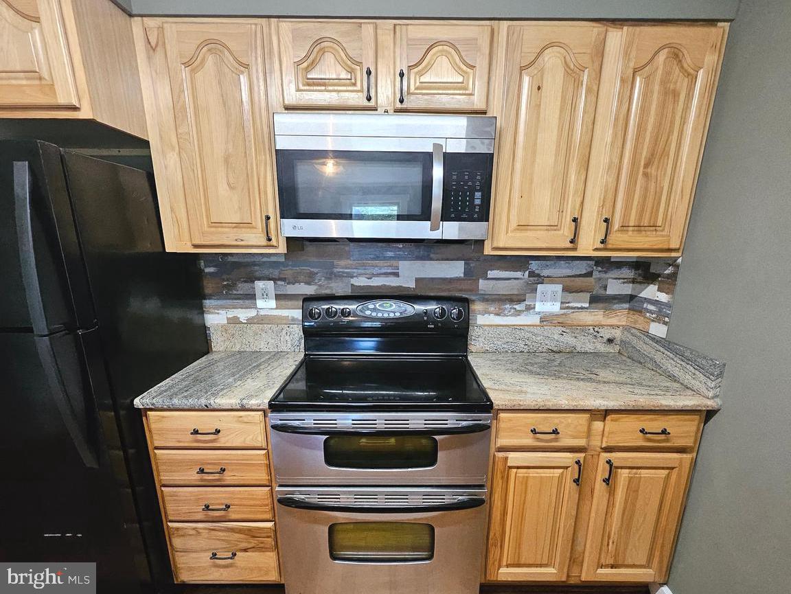 STAGECOACH STOP @ CAPON BRIDGE - Residential