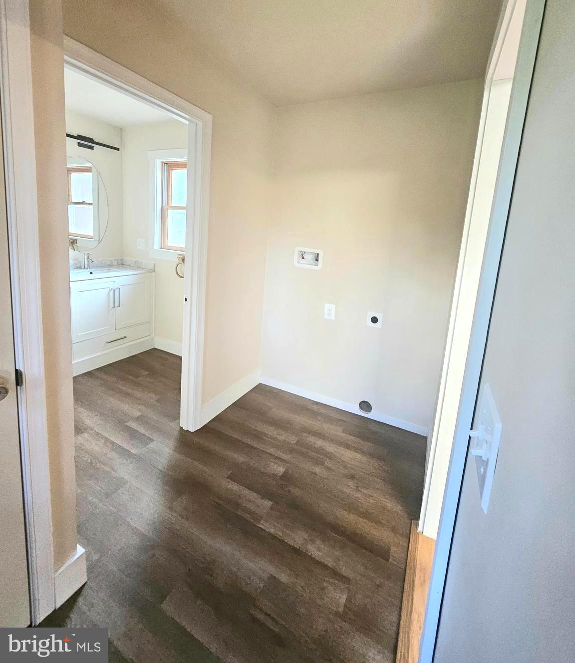 STAGECOACH STOP @ CAPON BRIDGE - Residential