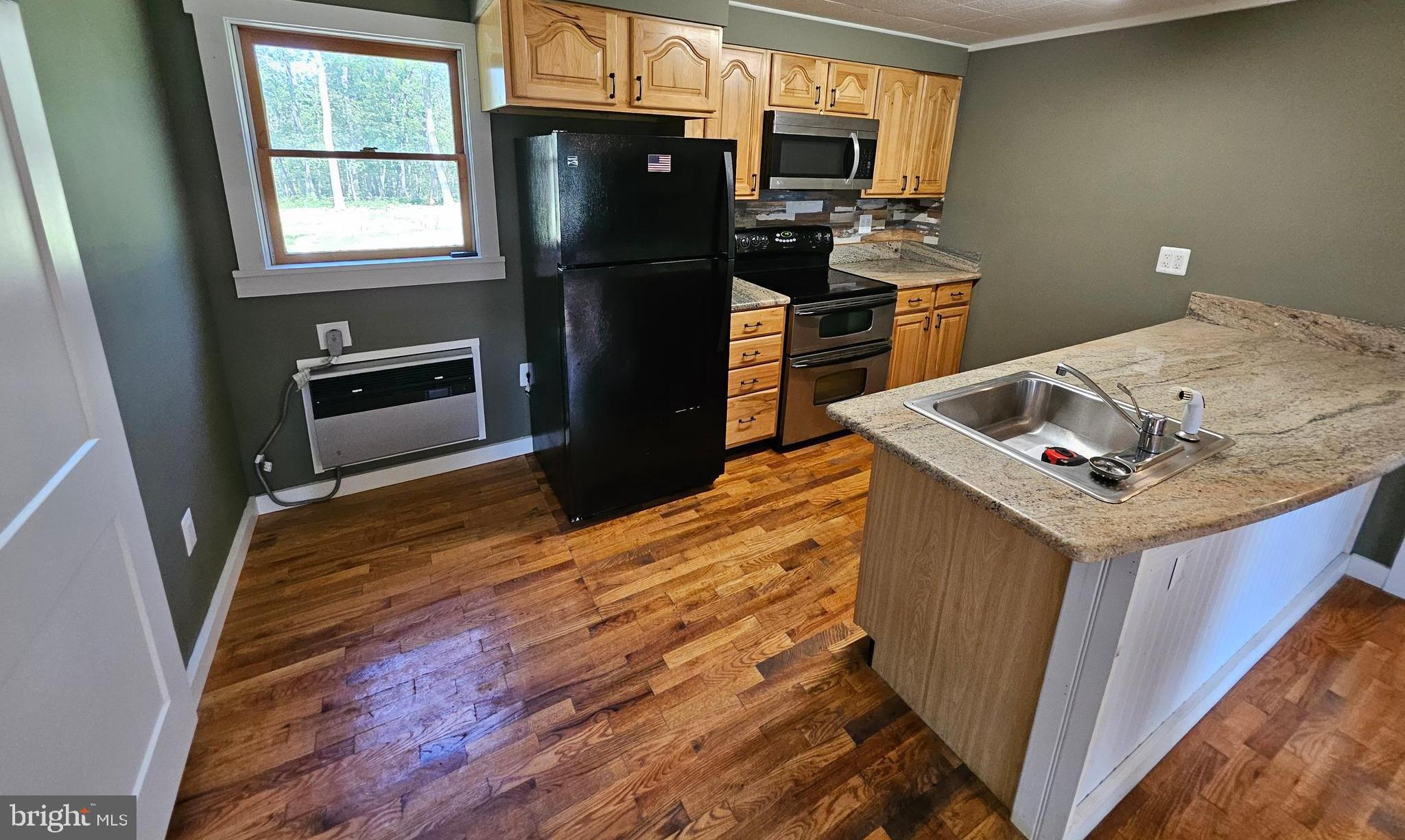 STAGECOACH STOP @ CAPON BRIDGE - Residential