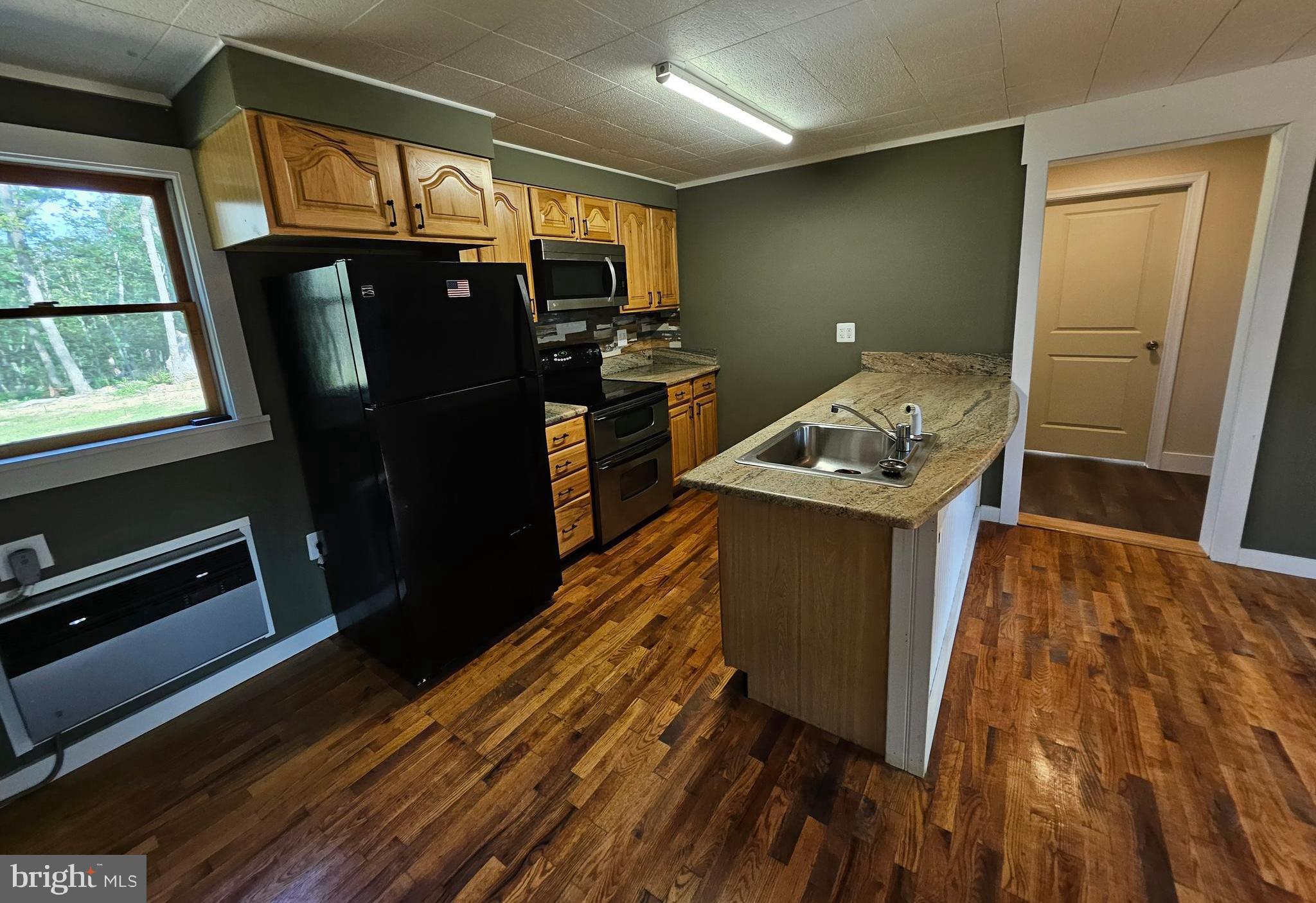 STAGECOACH STOP @ CAPON BRIDGE - Residential