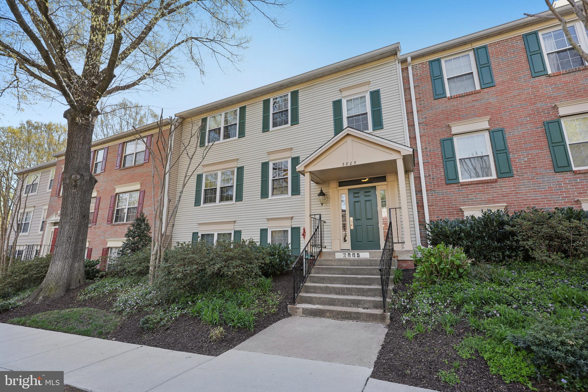 HEIGHTS AT PENDERBROOK - Residential