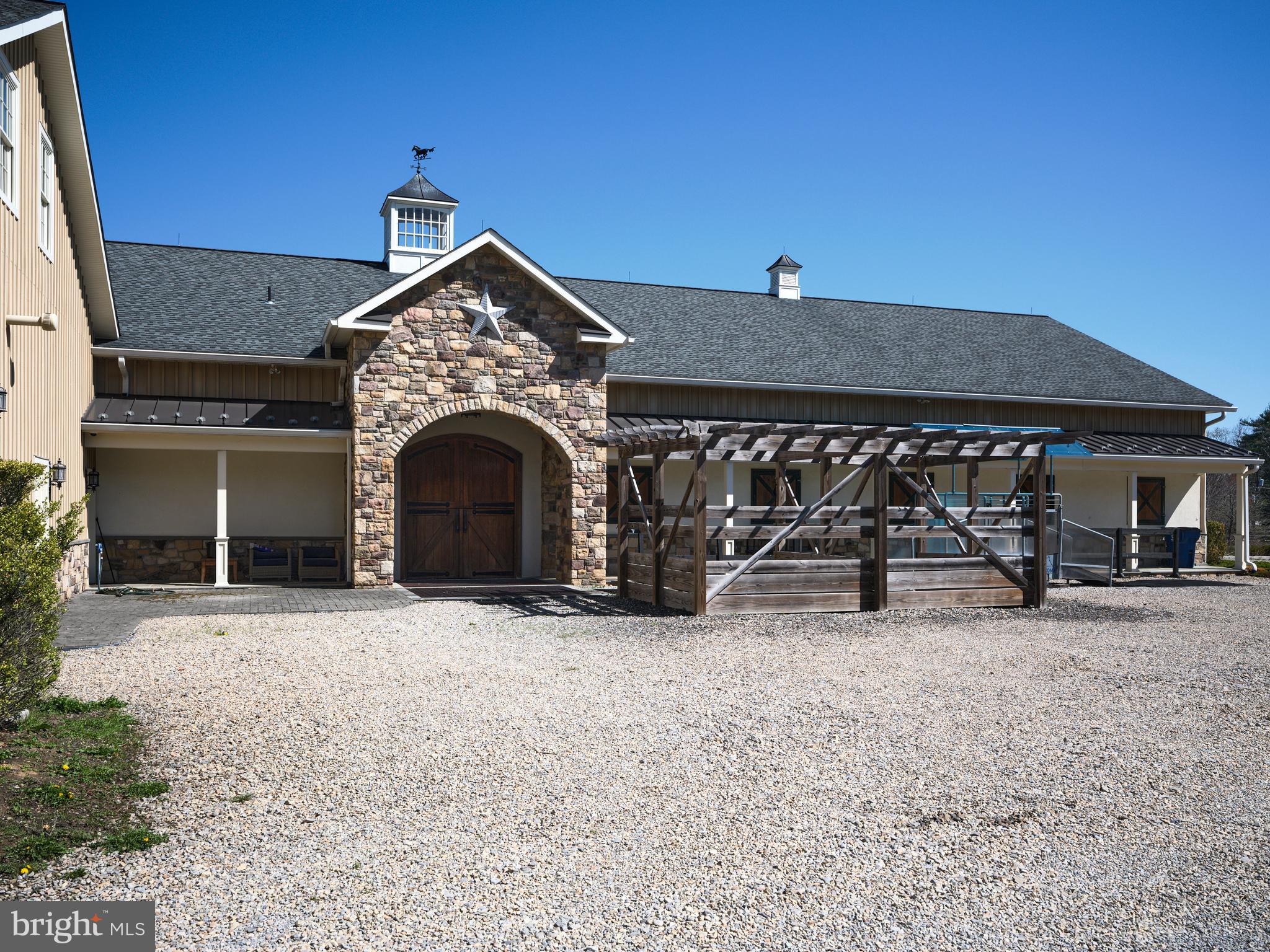 NON AVAILABLE - Residential