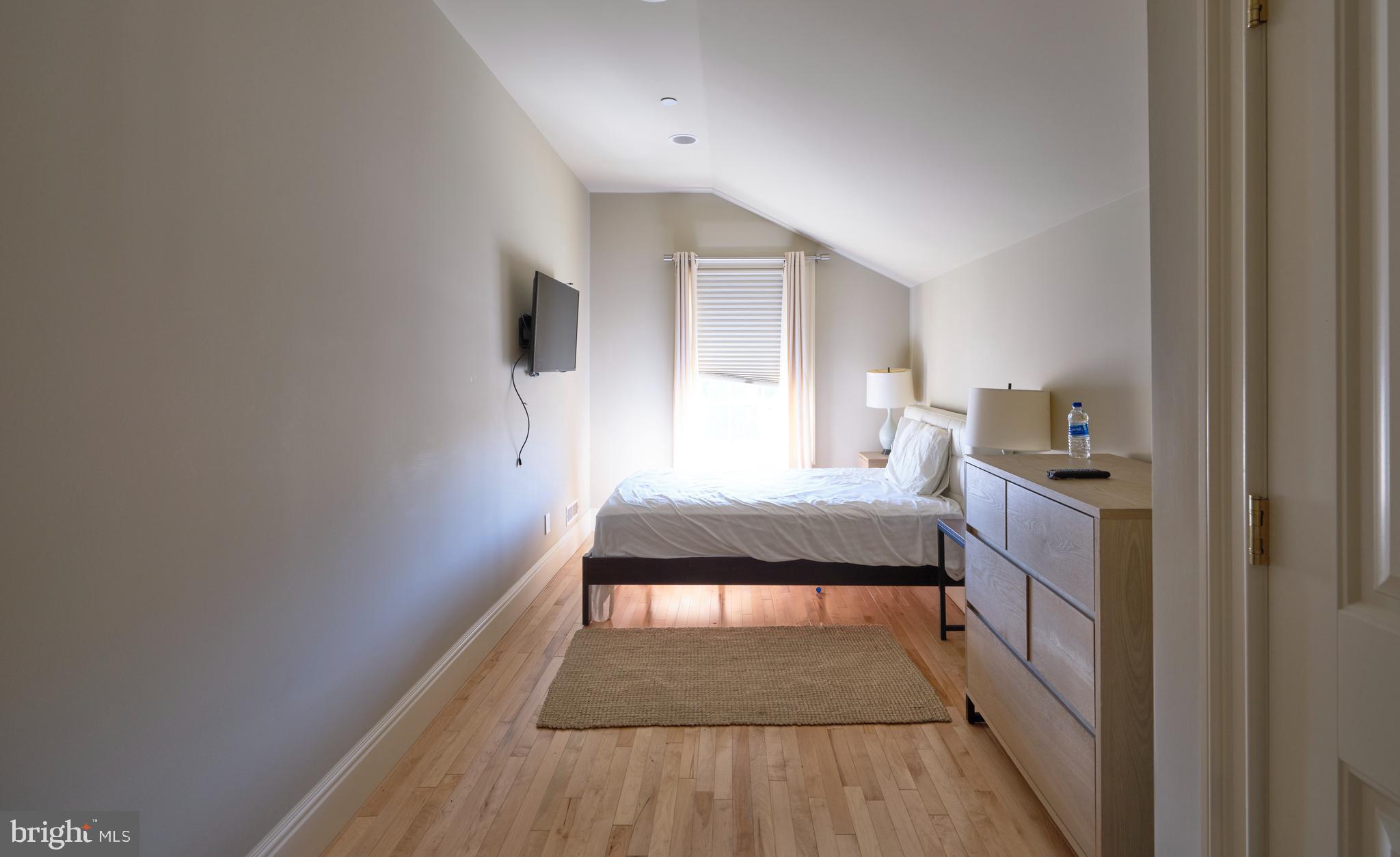 NON AVAILABLE - Residential