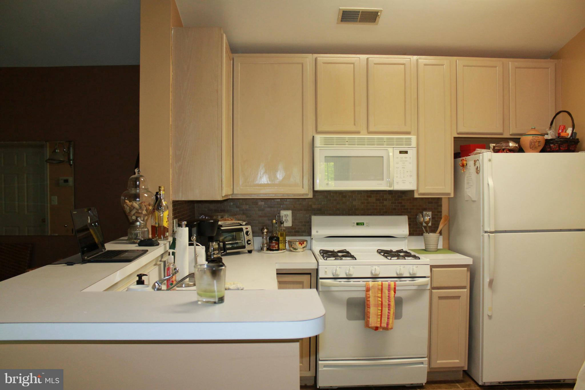 BROOKSTONE - Residential Lease