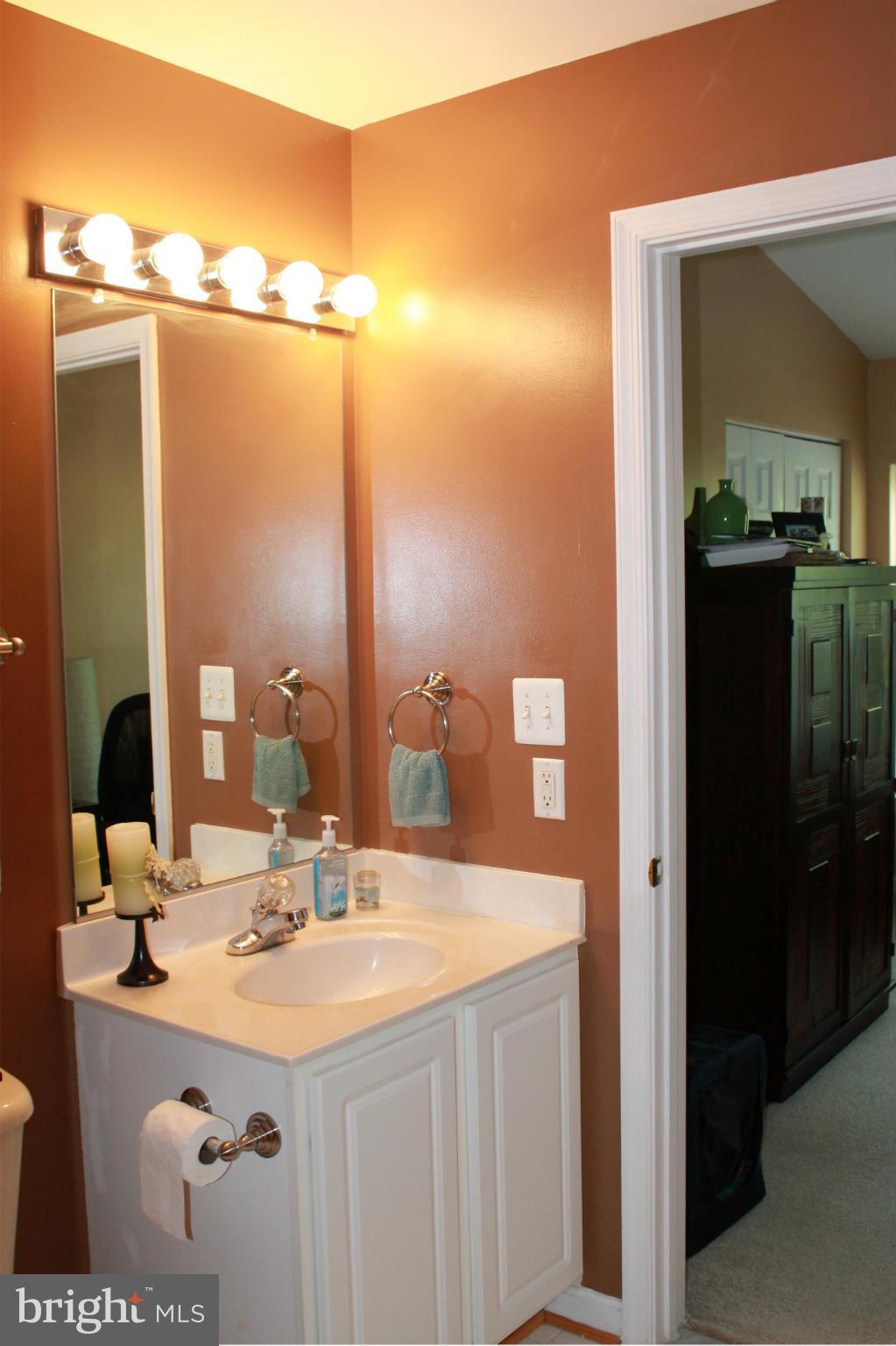 BROOKSTONE - Residential Lease