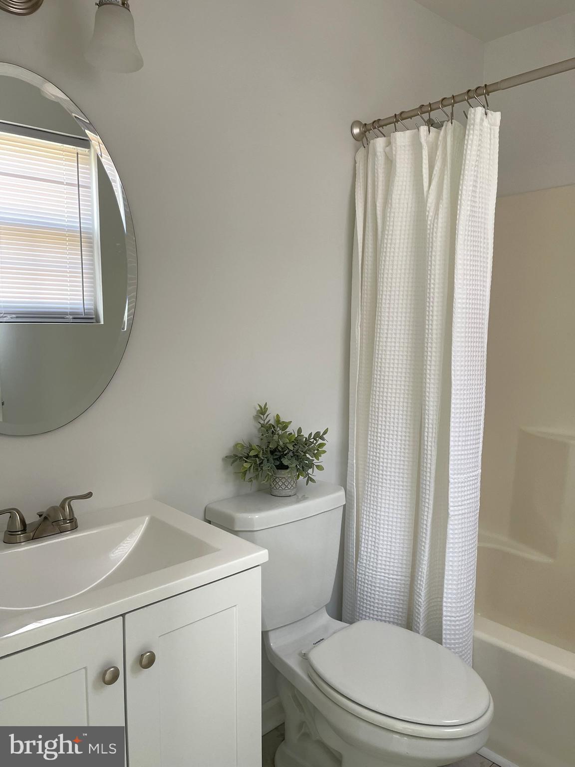 CEDAR BEACH - Residential Lease