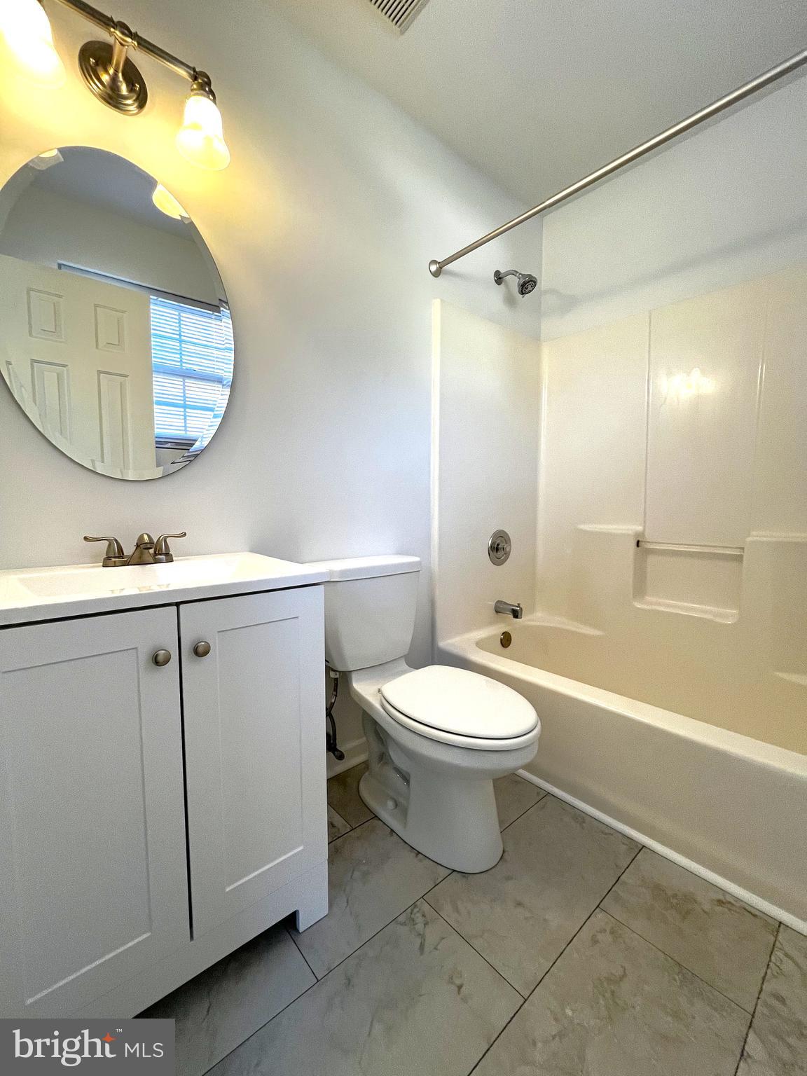 CEDAR BEACH - Residential Lease