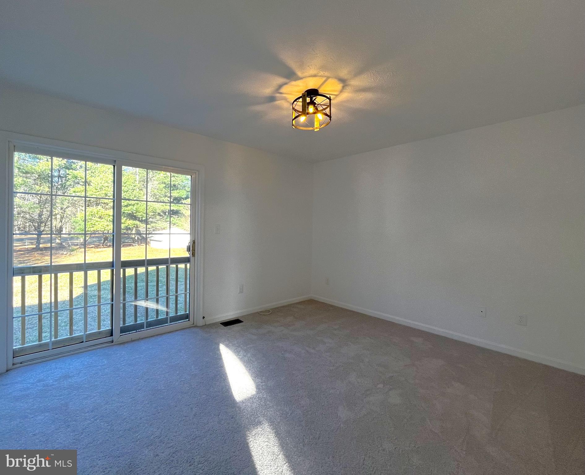 CEDAR BEACH - Residential Lease