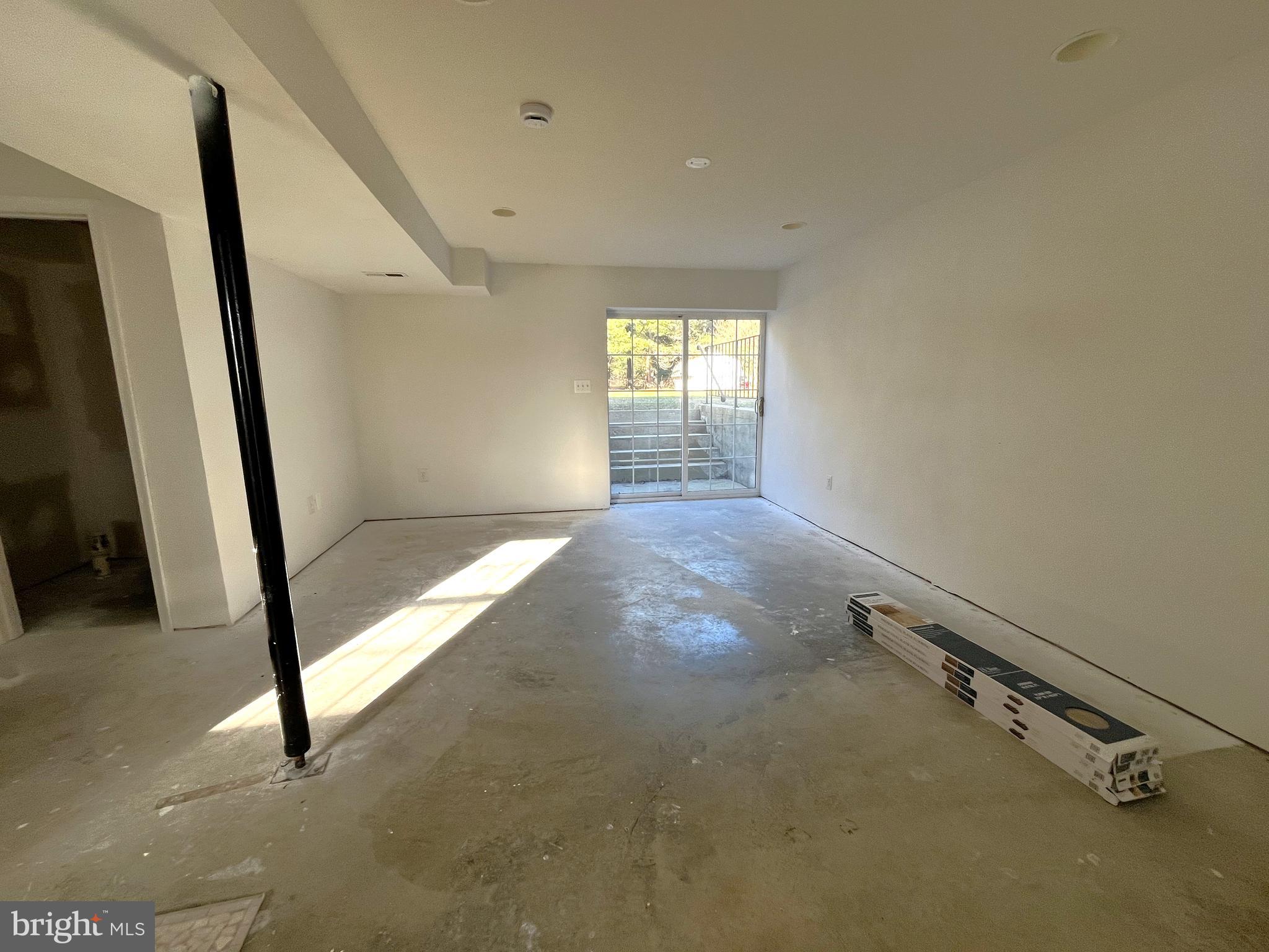 CEDAR BEACH - Residential Lease