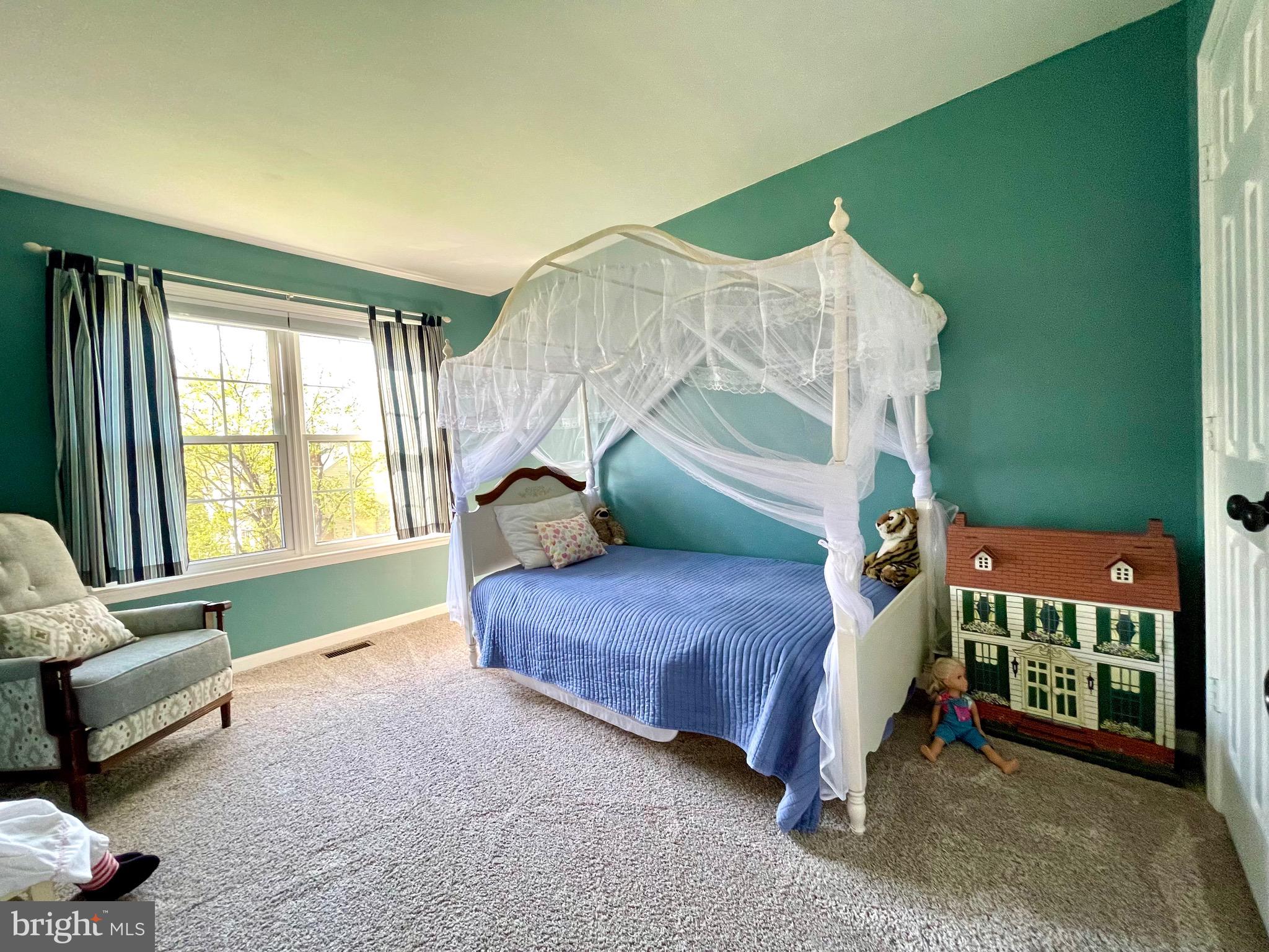 SPRING RIDGE - Residential