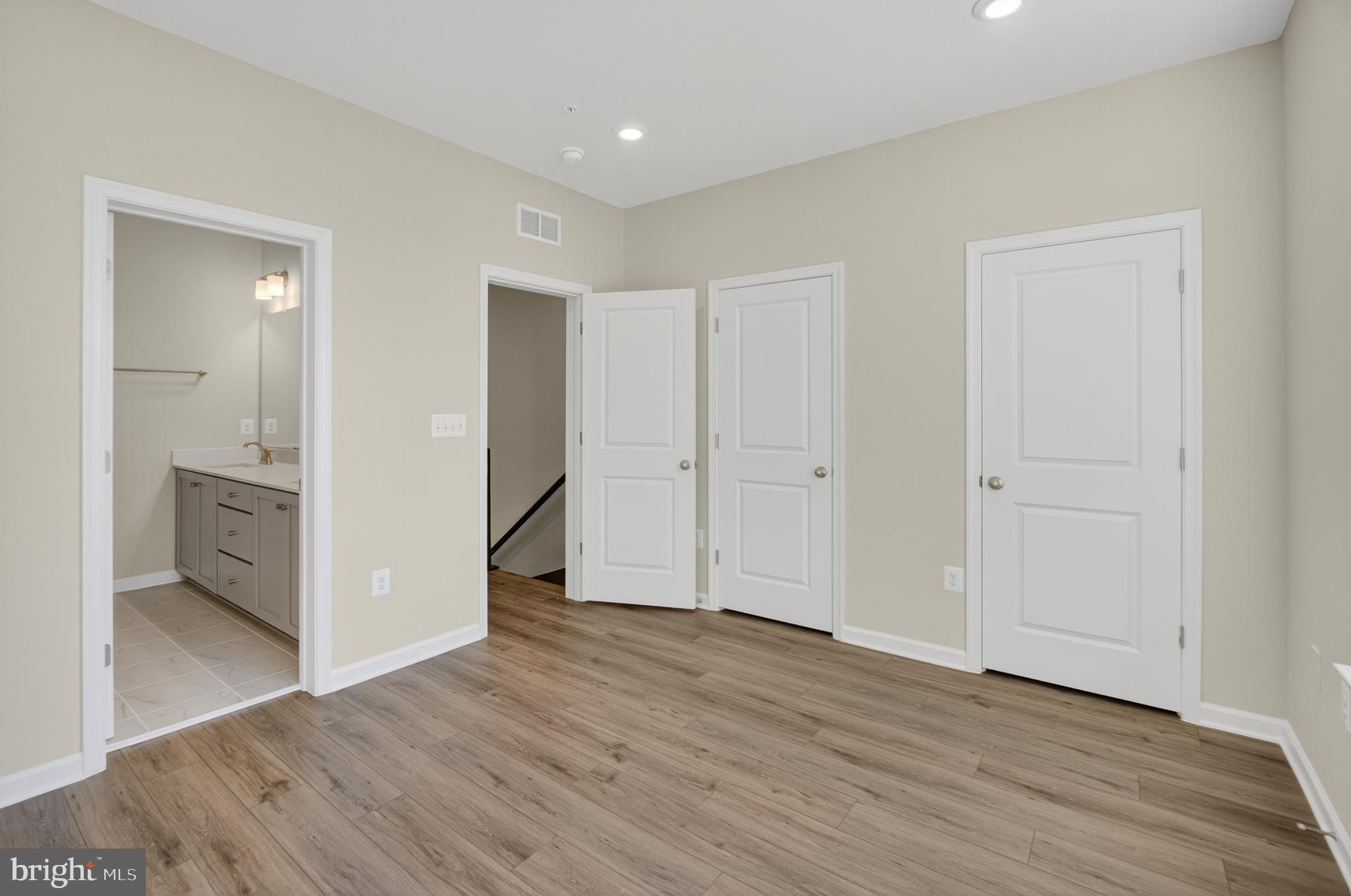 MONTGOMERY VILLAGE - Residential