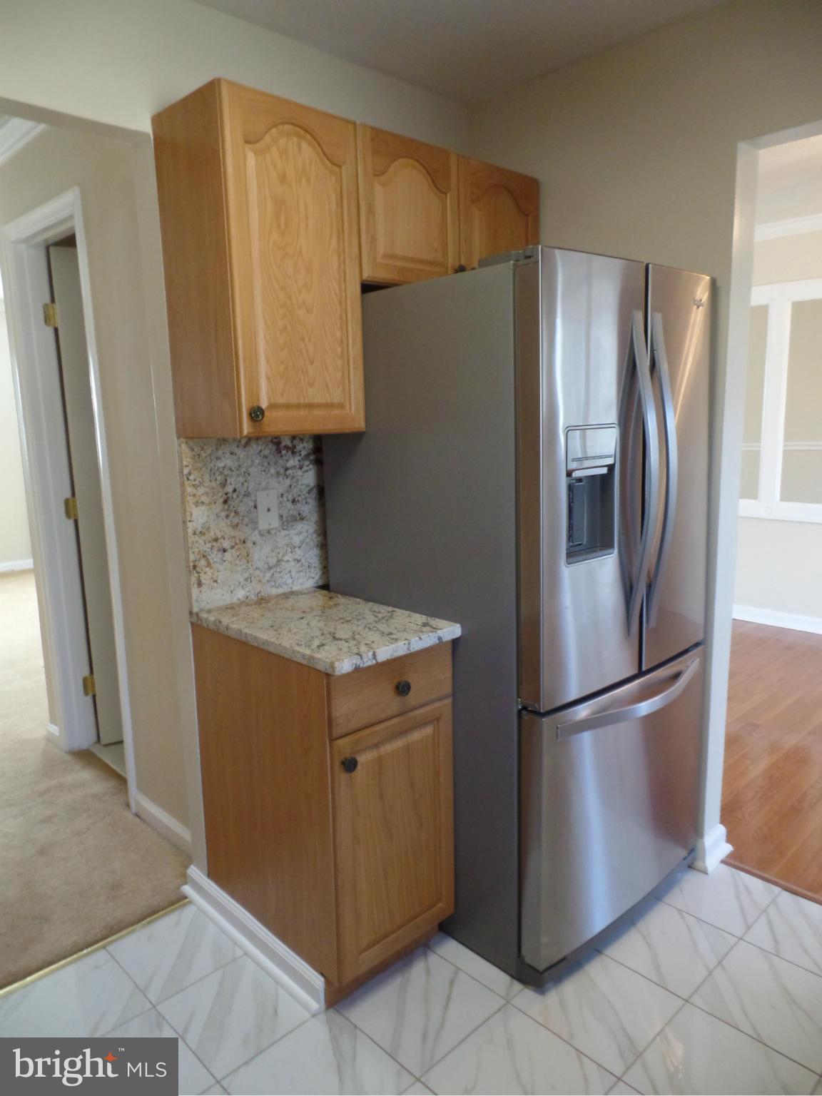 LONDON TOWNE - Residential Lease