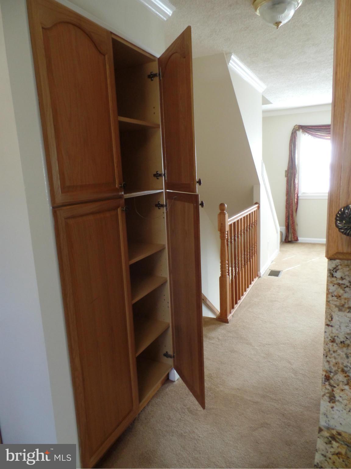 LONDON TOWNE - Residential Lease