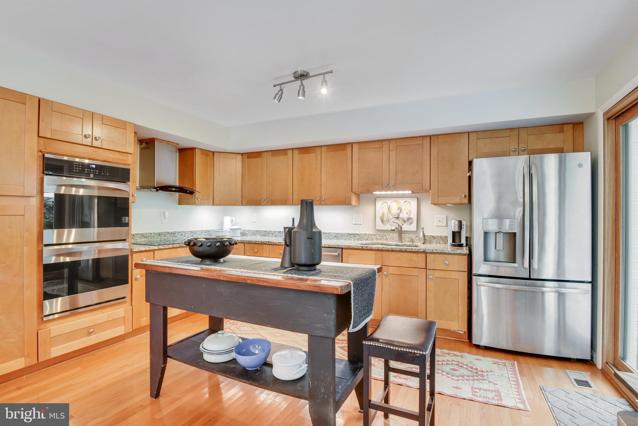 MANTUA - Residential