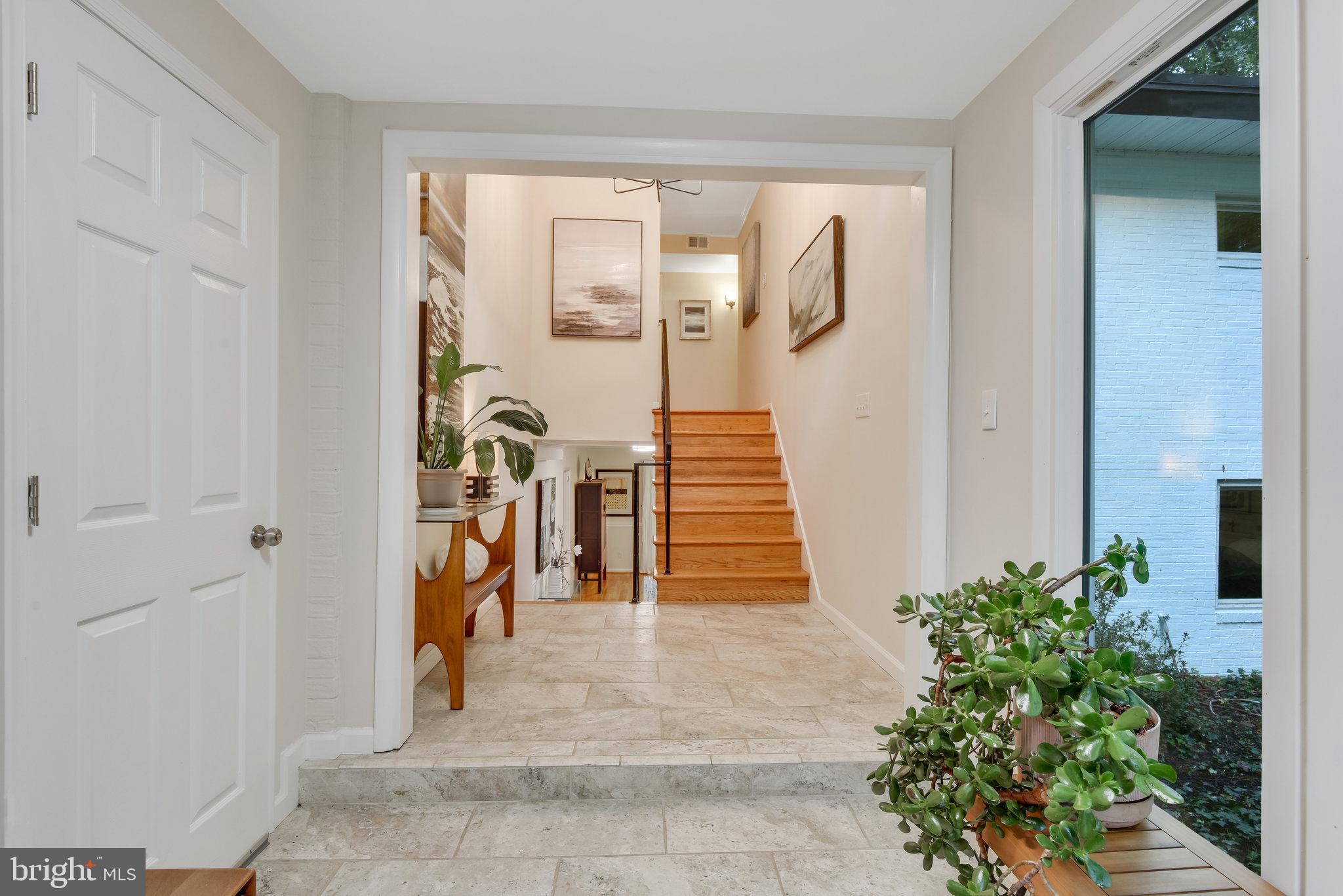 MANTUA - Residential